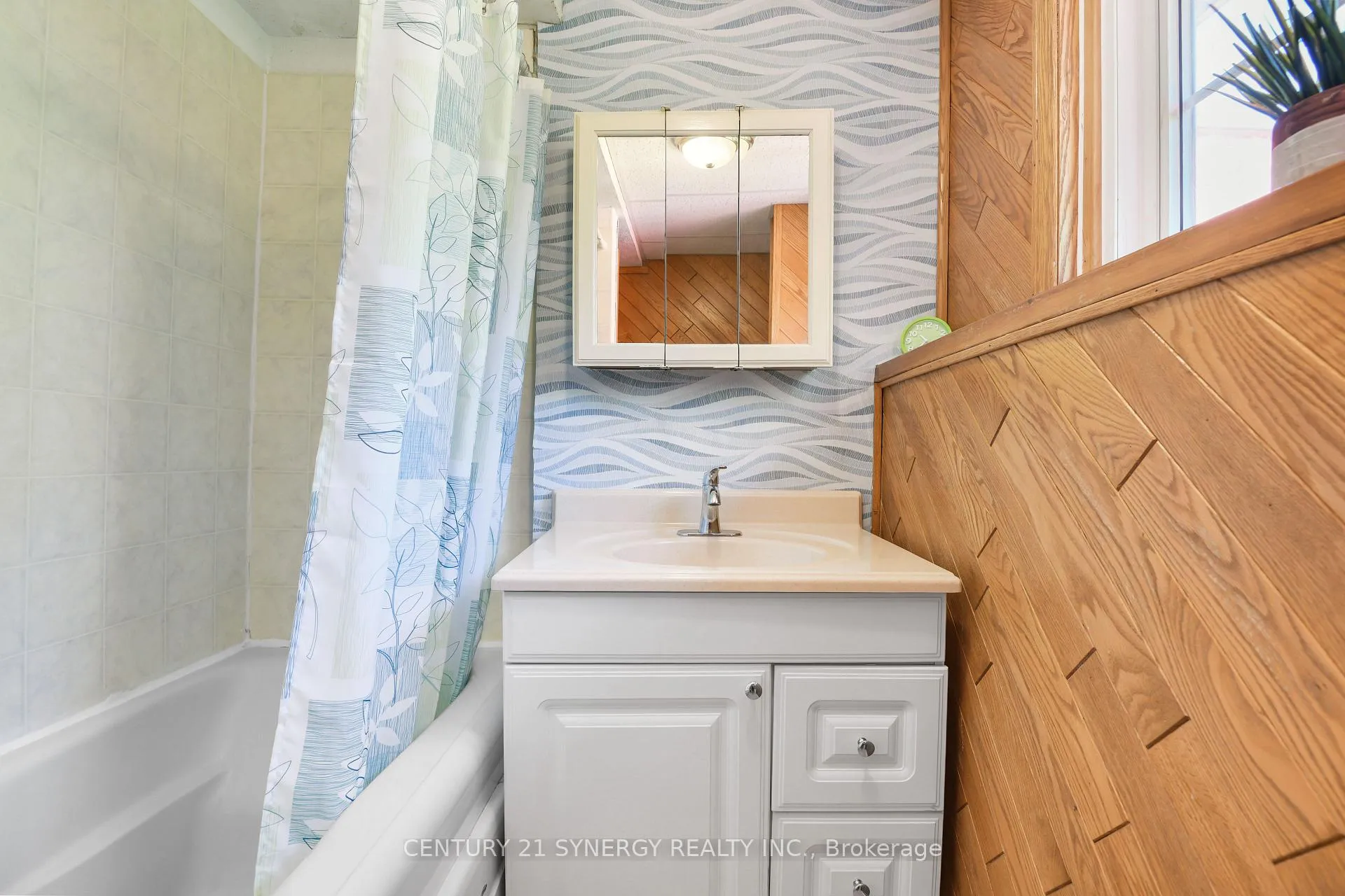 Photo 25 of 1519 Russett Drive, McNab/Braeside, Mcnab/Braeside Twps — HOMEH