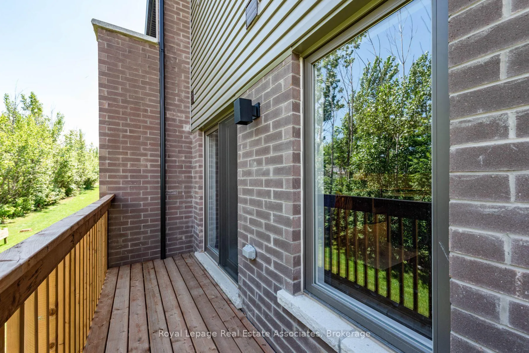 Photo 11 of 3985 Crown Street, Lincoln, Beamsville — HOMEH