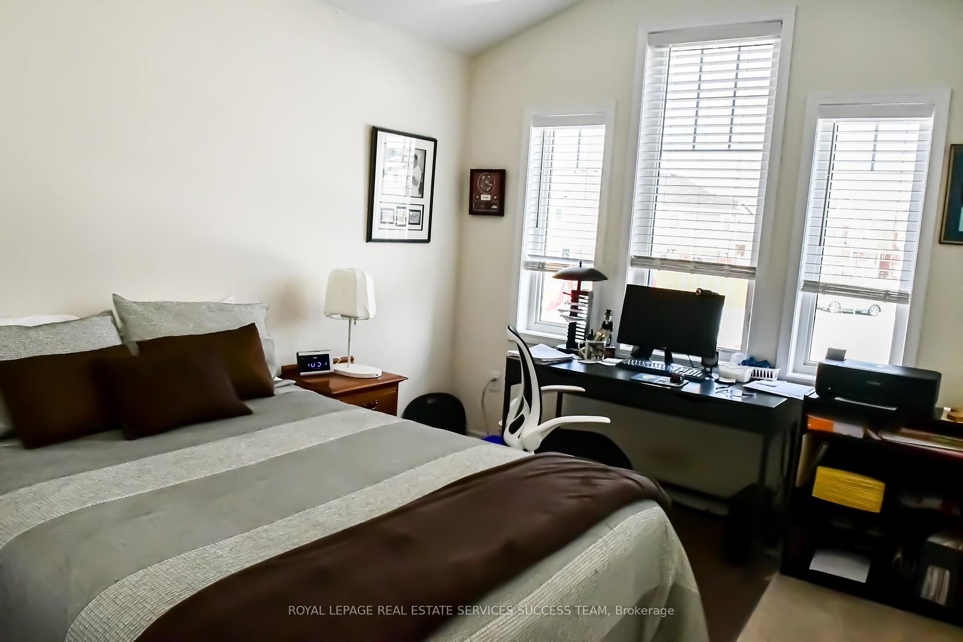 Photo 22 of 230 Waterbrook Lane, Kitchener — HOMEH