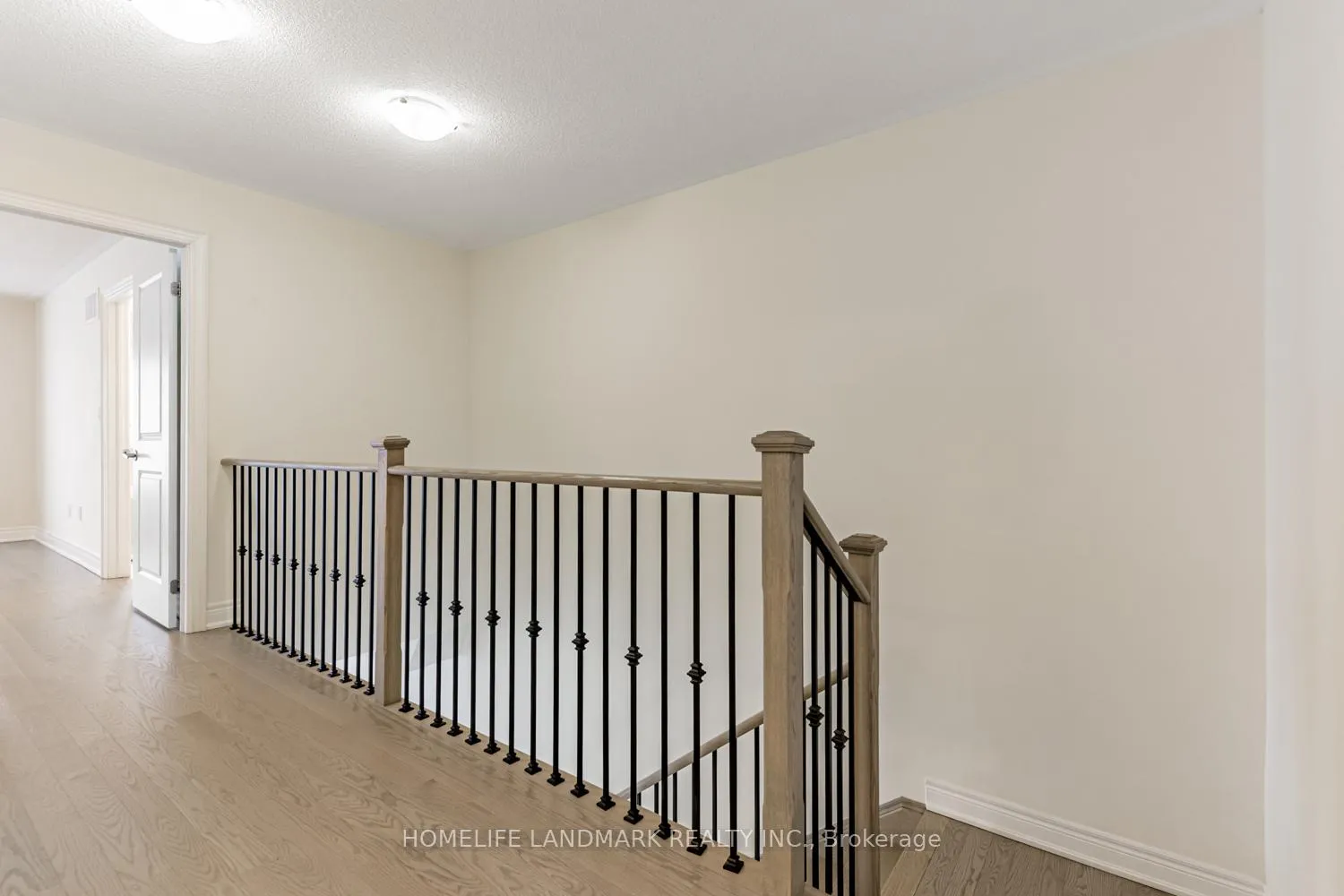 Photo 23 of 47 Andress Way, Markham, Cedarwood — HOMEH