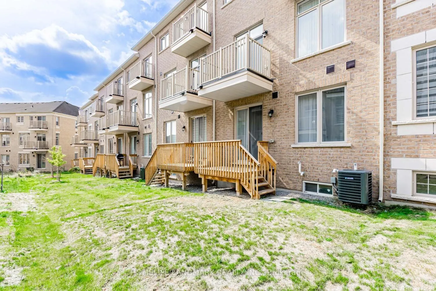 Photo 39 of 47 Andress Way, Markham, Cedarwood — HOMEH