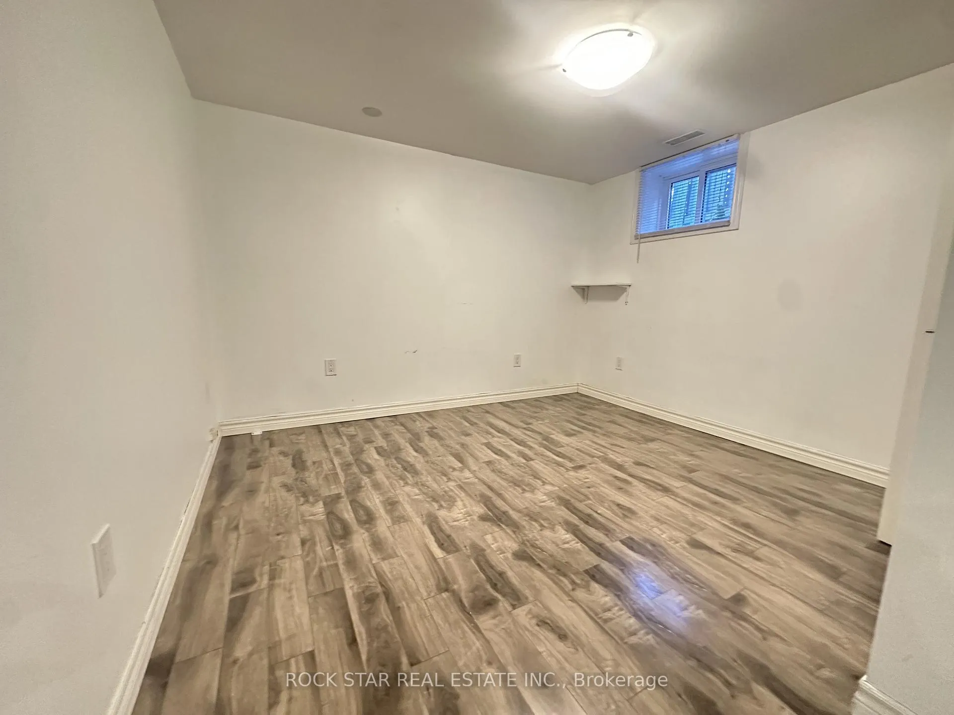 Photo 8 of Unit Basement, 38 Clarendon Avenue, Hamilton, Balfour — HOMEH
