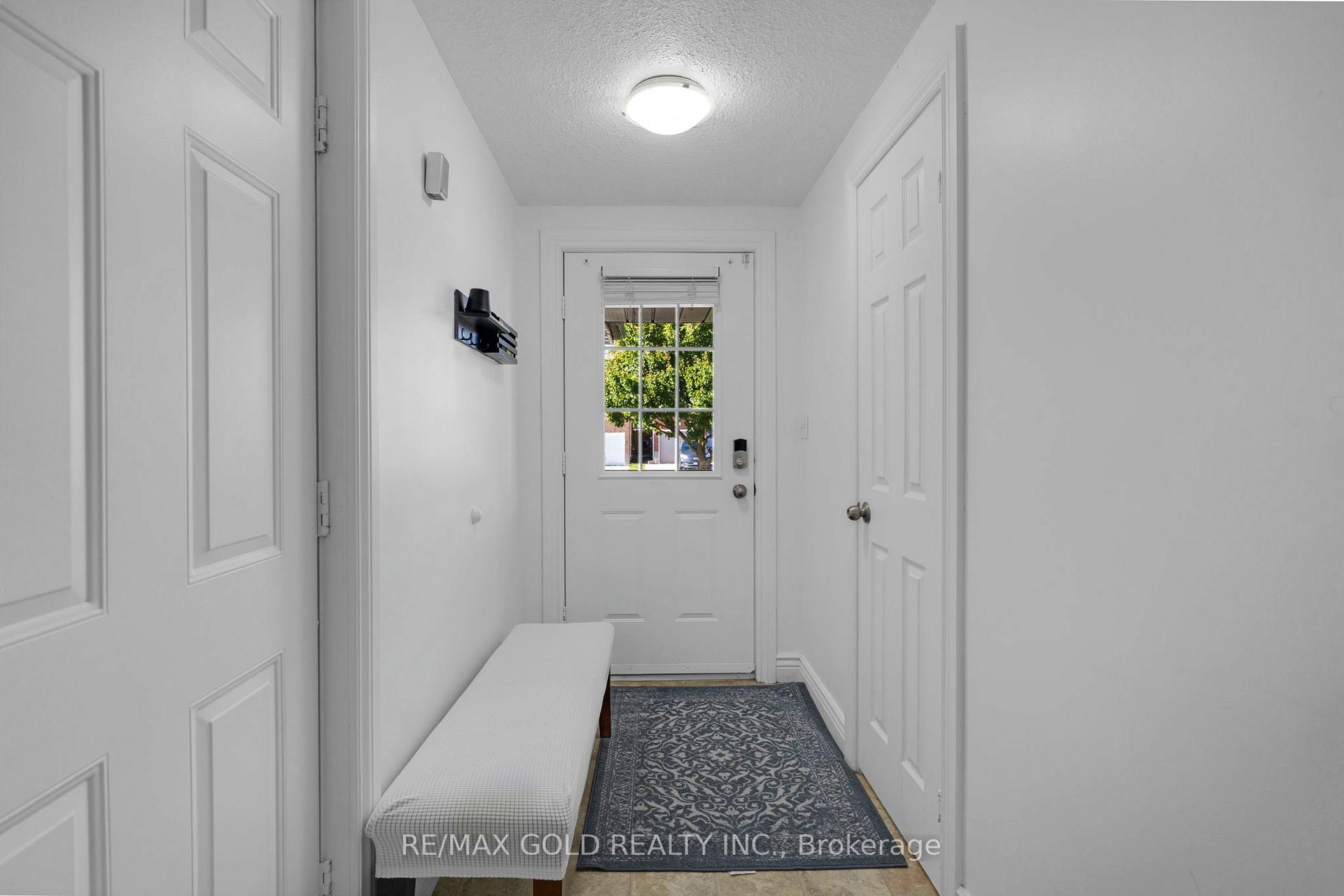 Photo 5 of 46 Activa Avenue, Kitchener, Larentian West — HOMEH