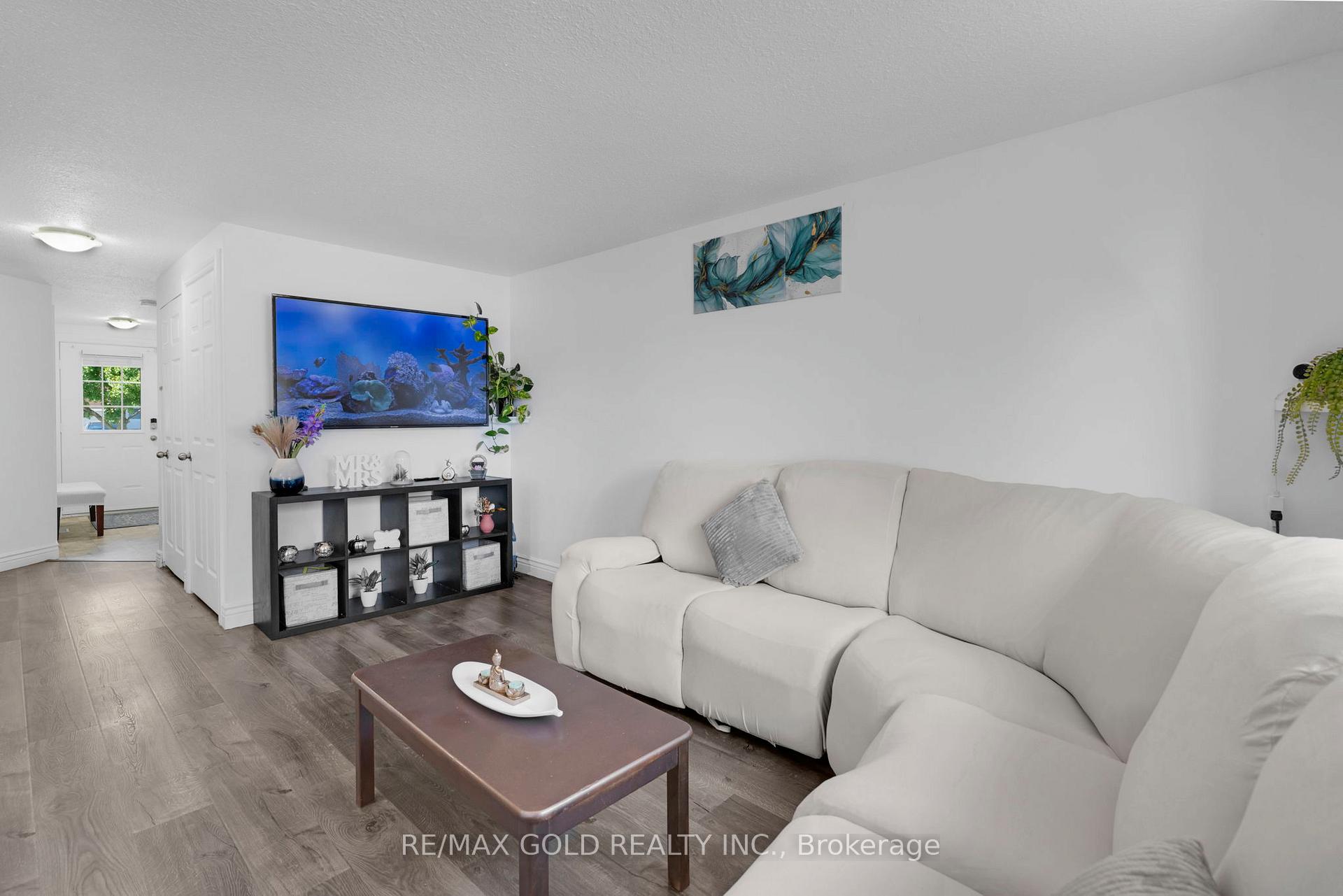 Photo 13 of 46 Activa Avenue, Kitchener, Larentian West — HOMEH