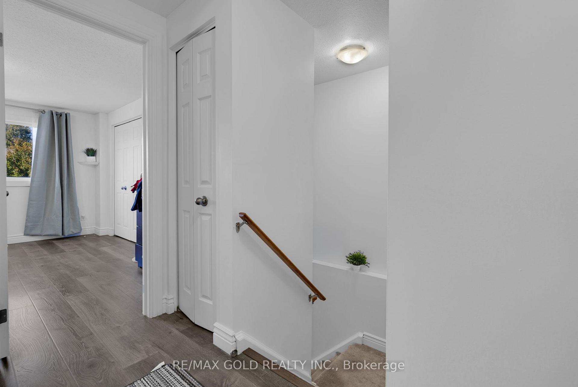 Photo 16 of 46 Activa Avenue, Kitchener, Larentian West — HOMEH