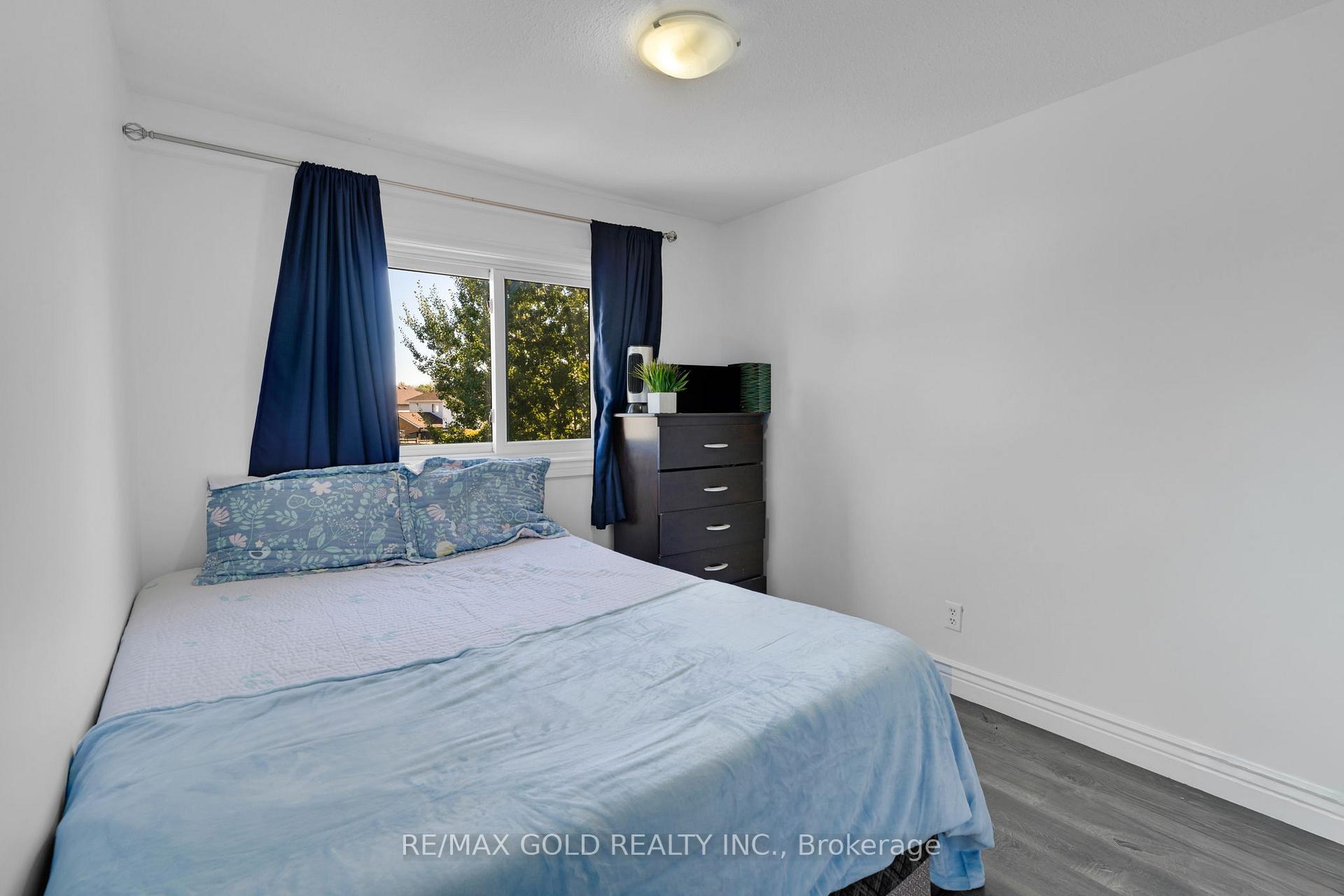 Photo 22 of 46 Activa Avenue, Kitchener, Larentian West — HOMEH
