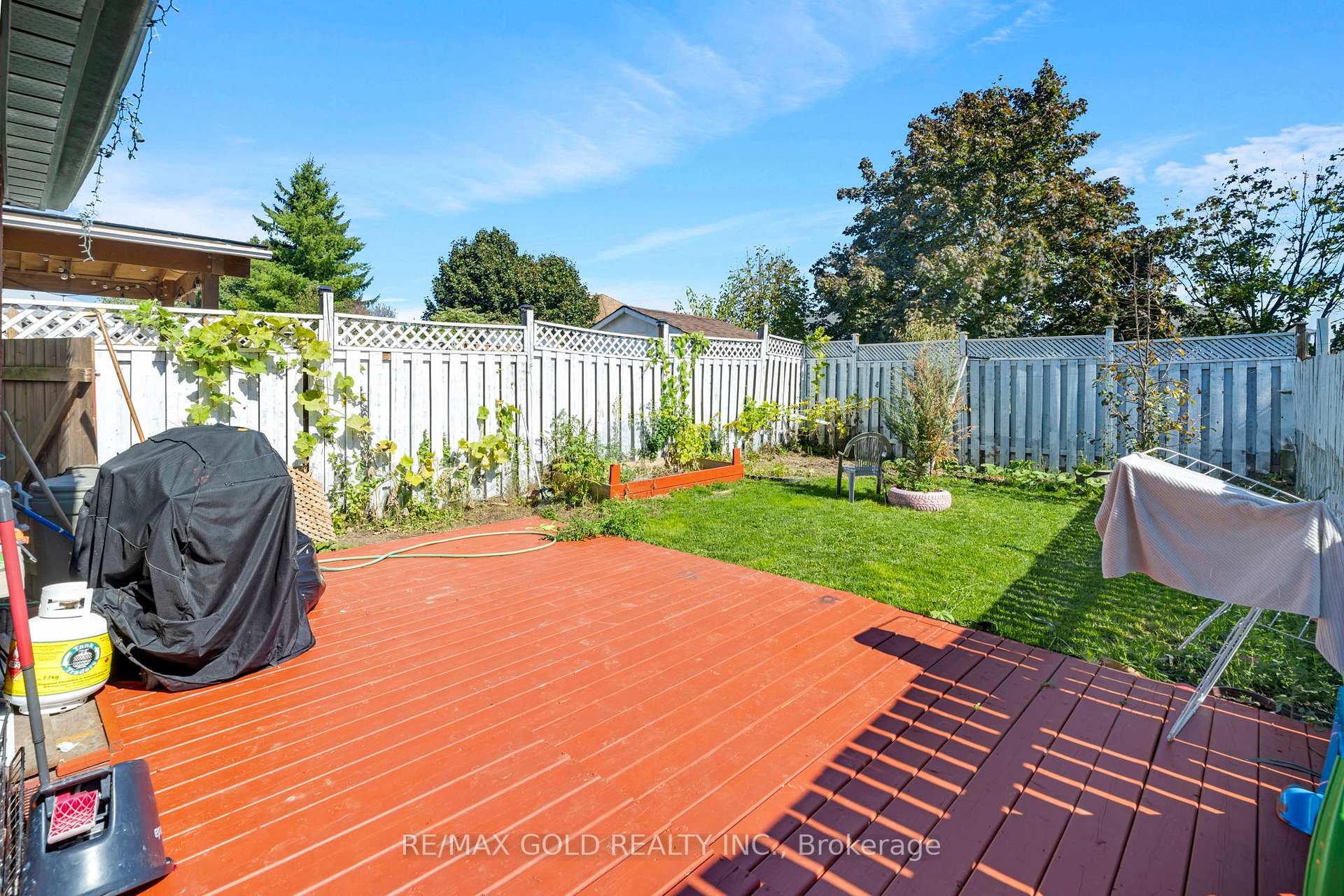 Photo 26 of 46 Activa Avenue, Kitchener, Larentian West — HOMEH