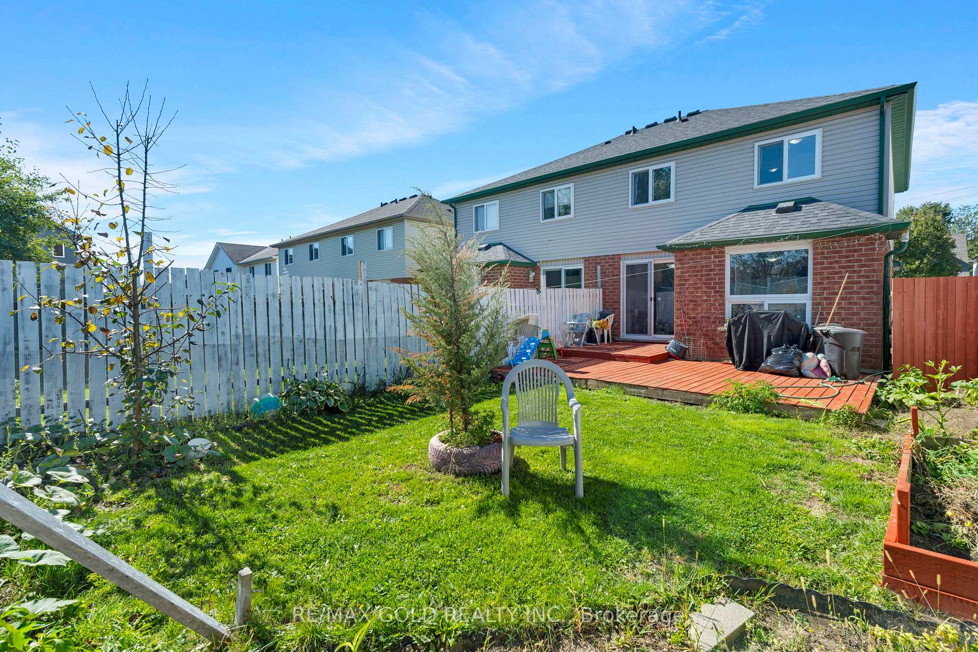 Photo 27 of 46 Activa Avenue, Kitchener, Larentian West — HOMEH