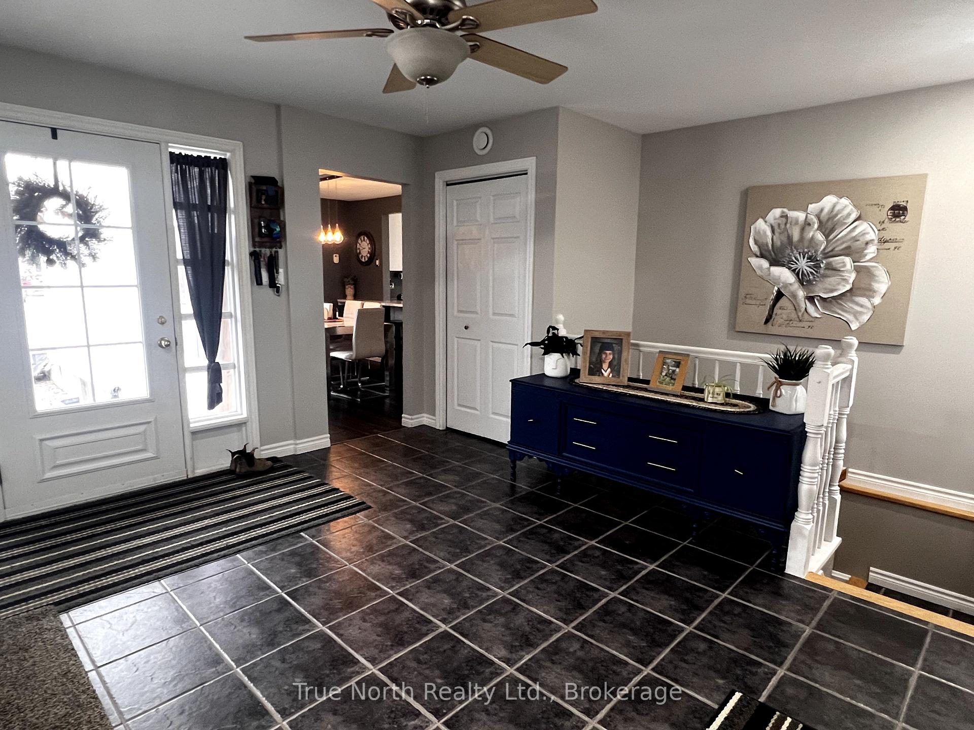Photo 4 of 18 Victoria Street, Kapuskasing — HOMEH