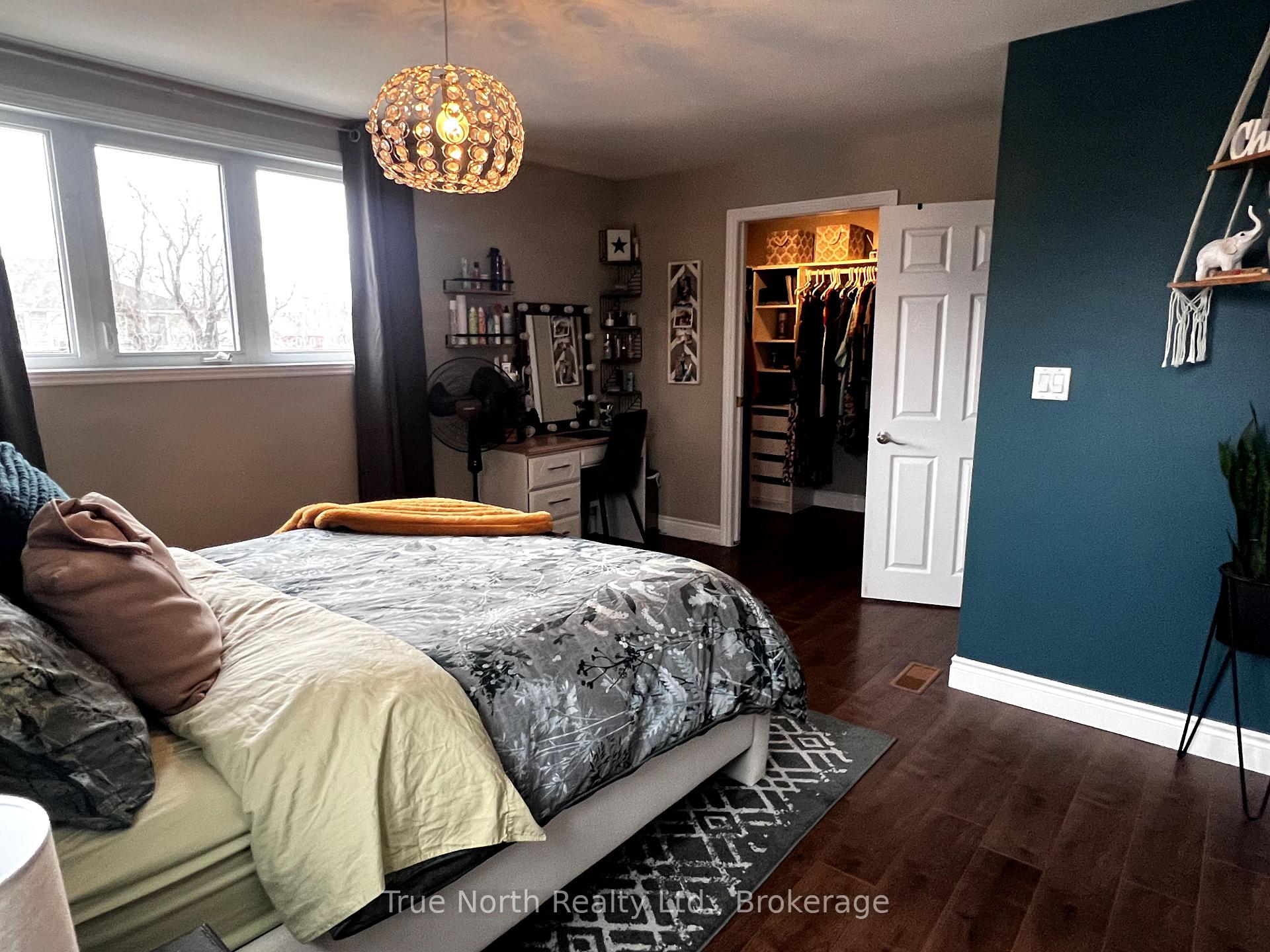Photo 17 of 18 Victoria Street, Kapuskasing — HOMEH
