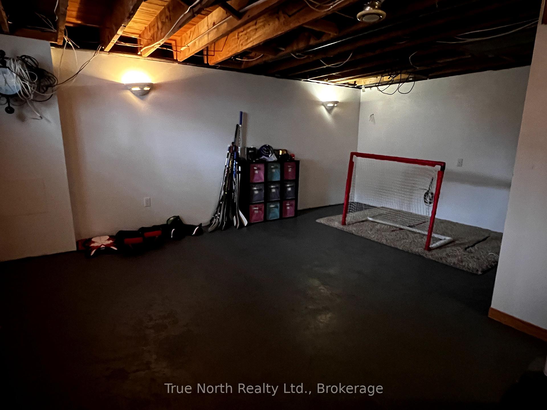 Photo 27 of 18 Victoria Street, Kapuskasing — HOMEH