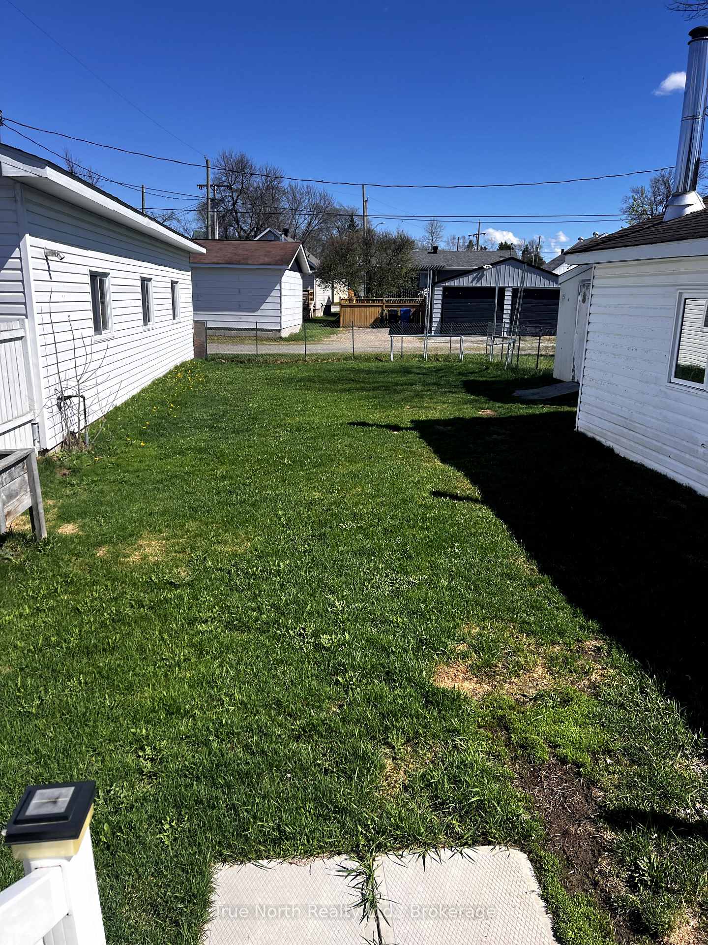 Photo 35 of 18 Victoria Street, Kapuskasing — HOMEH