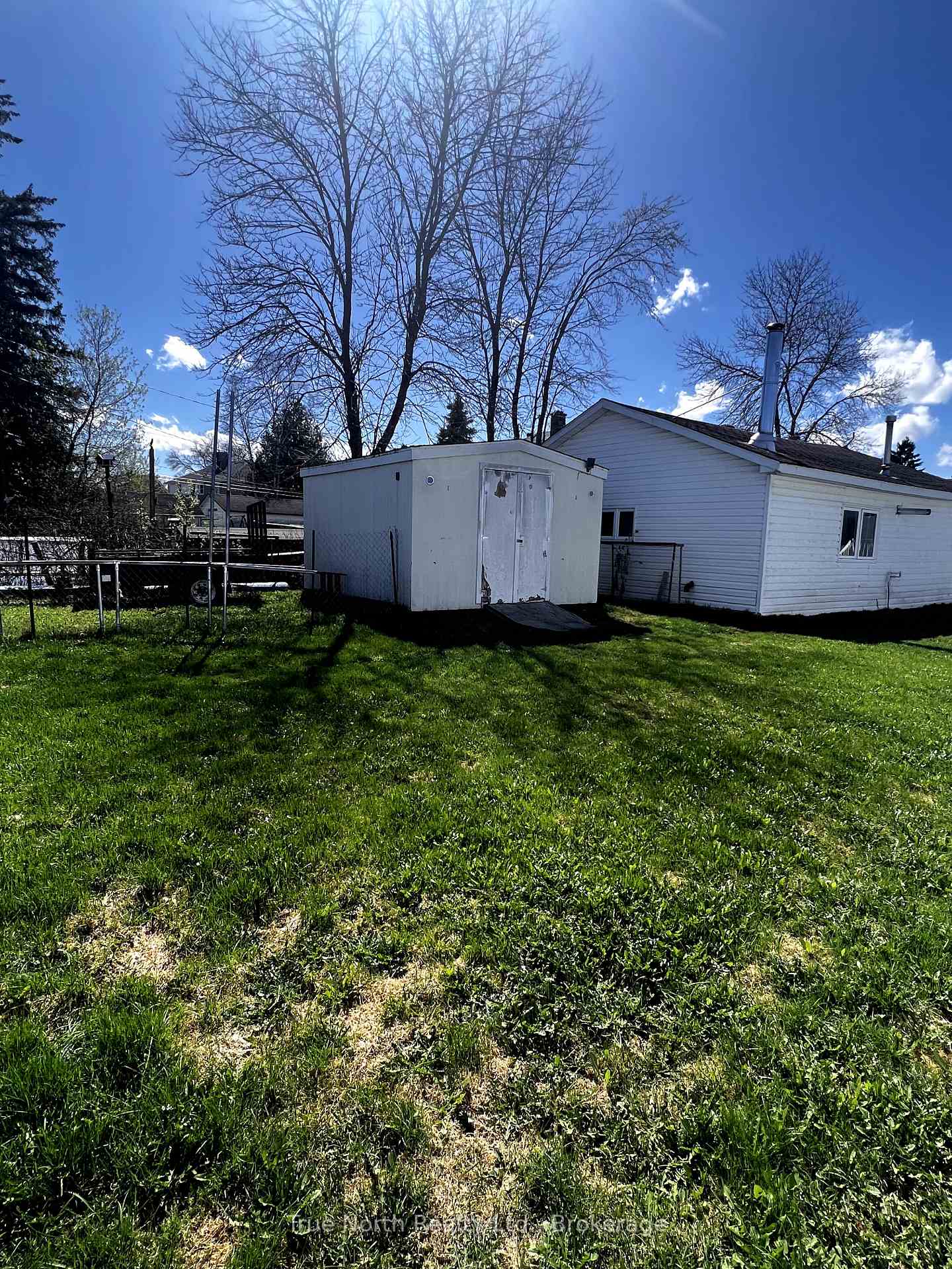 Photo 37 of 18 Victoria Street, Kapuskasing — HOMEH