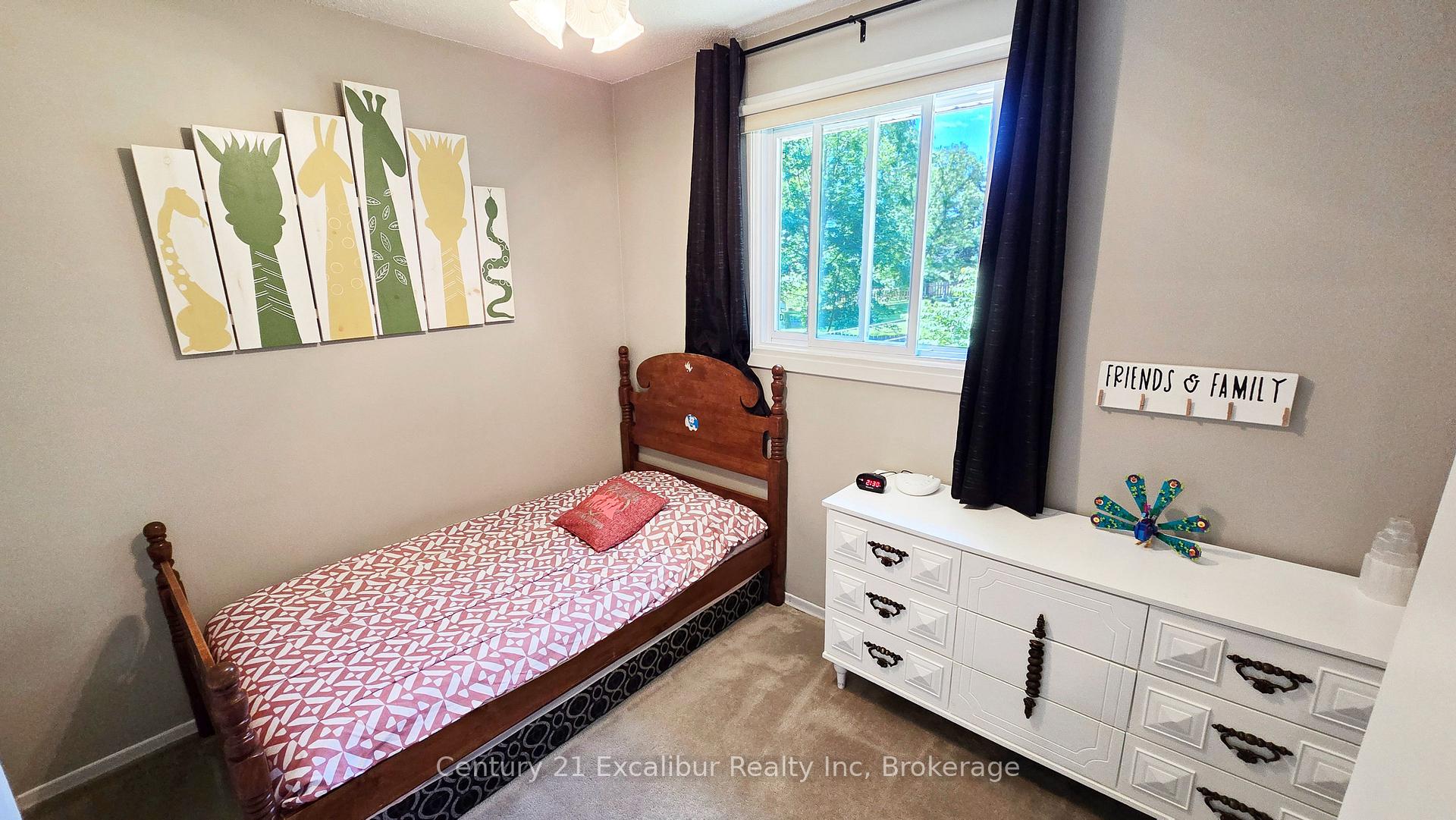 Photo 11 of 22 Rebecca Street W, Mapleton, Rural Mapleton — HOMEH