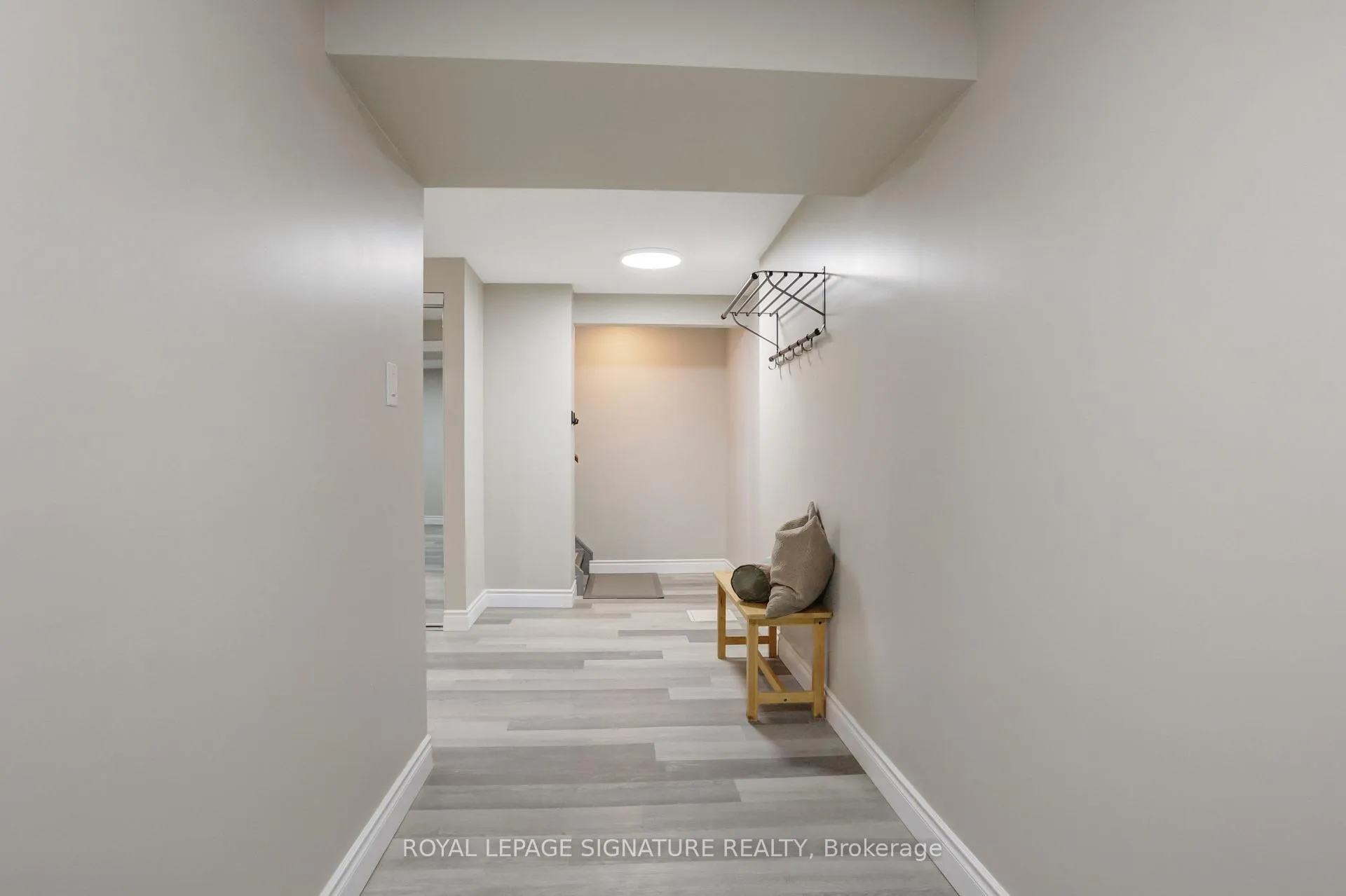Photo 4 of 1506 Queen's Boulevard, Kitchener — HOMEH