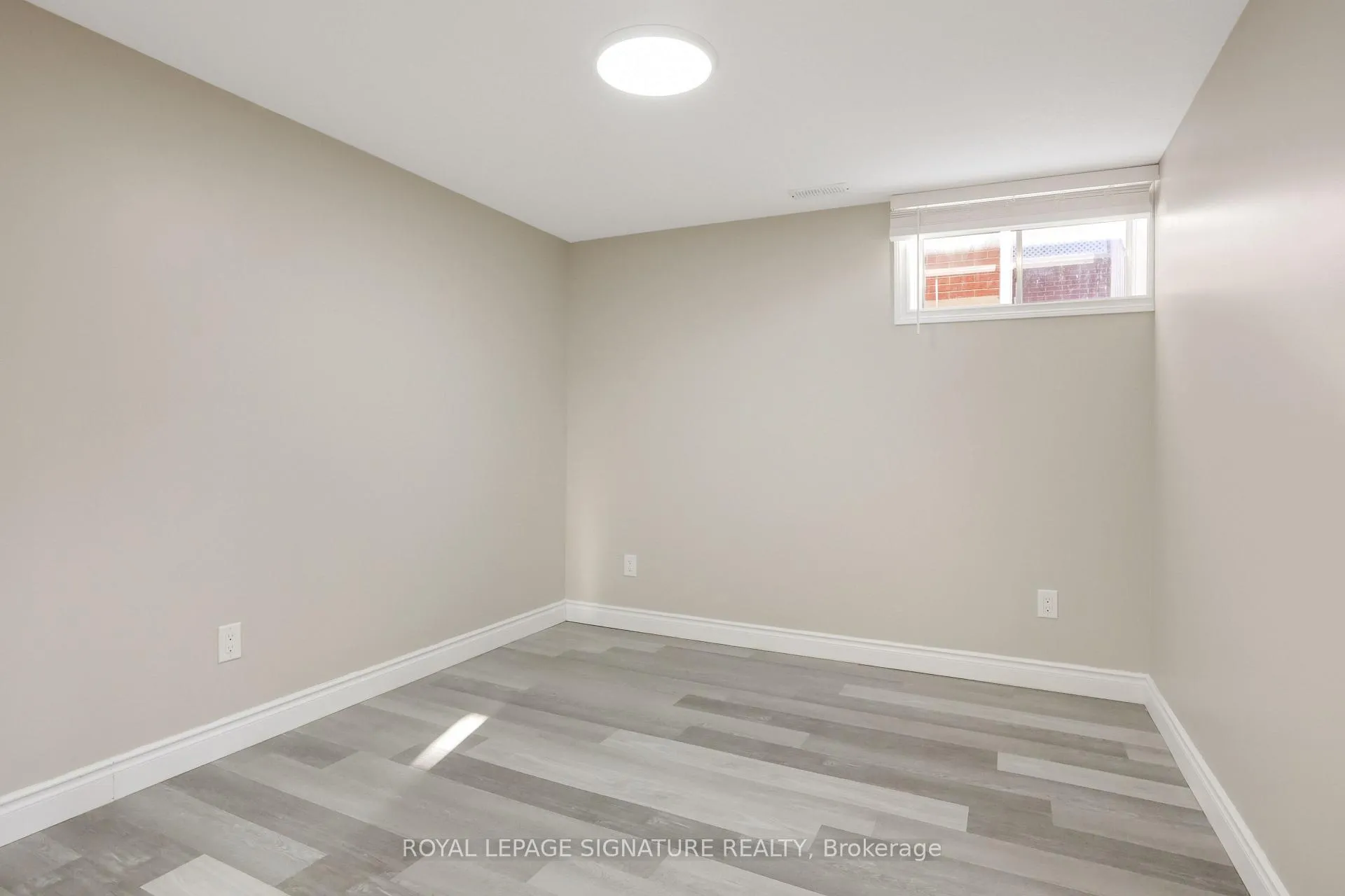 Photo 12 of 1506 Queen's Boulevard, Kitchener — HOMEH