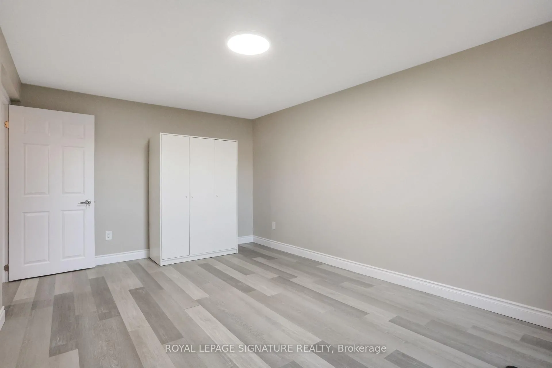 Photo 17 of 1506 Queen's Boulevard, Kitchener — HOMEH
