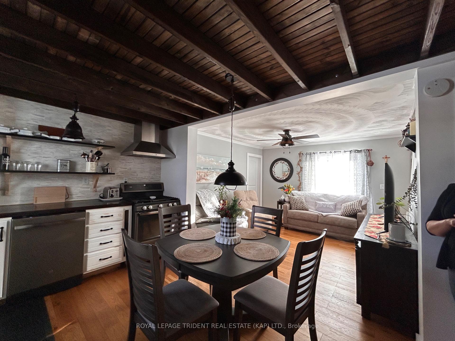Photo 10 of 11 Cain Avenue, Kapuskasing — HOMEH