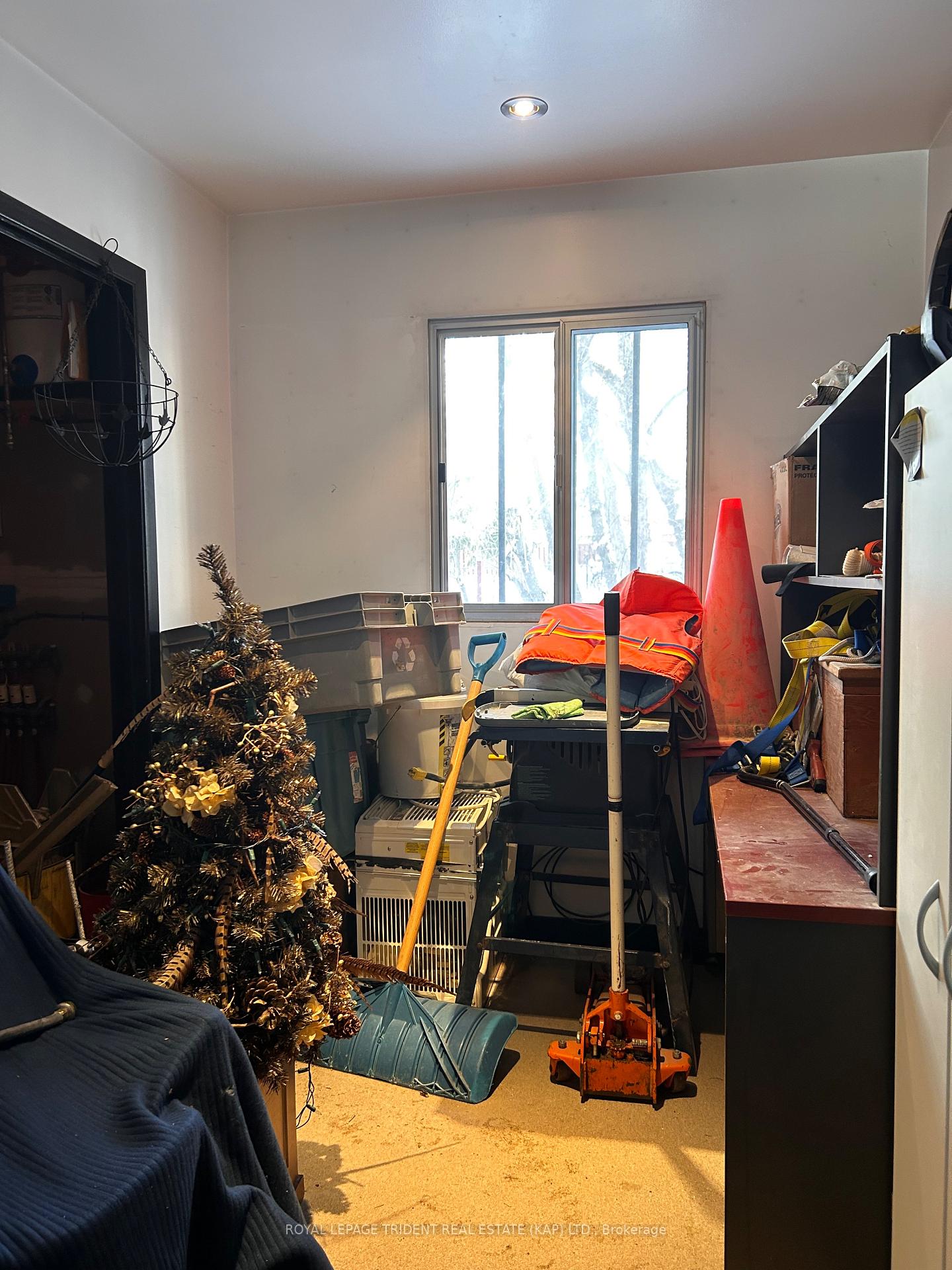 Photo 31 of 11 Cain Avenue, Kapuskasing — HOMEH