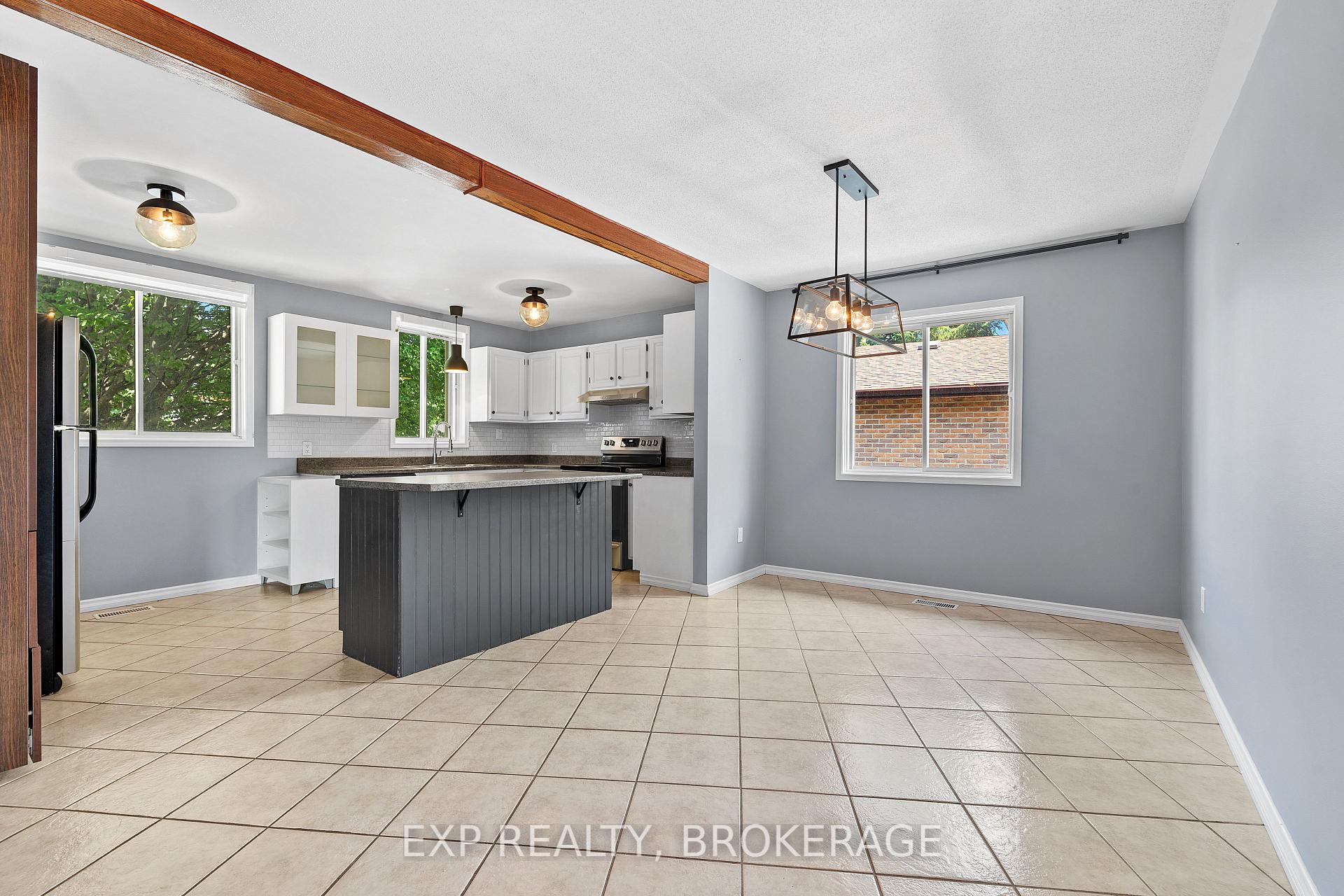 Photo 9 of 926 Cresthill Street, Kingston, North of Taylor-Kidd Blvd — HOMEH