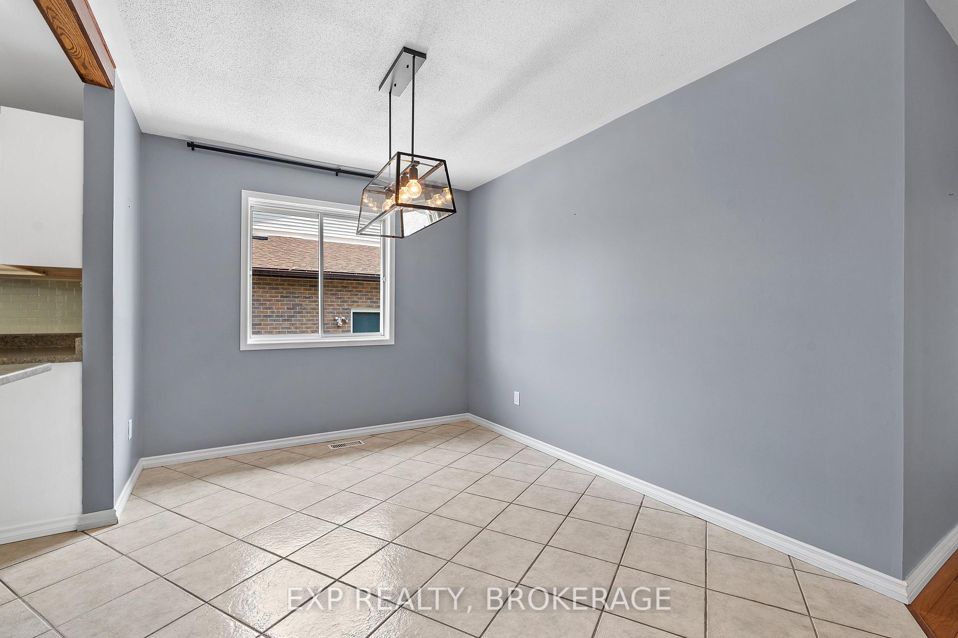 Photo 11 of 926 Cresthill Street, Kingston, North of Taylor-Kidd Blvd — HOMEH