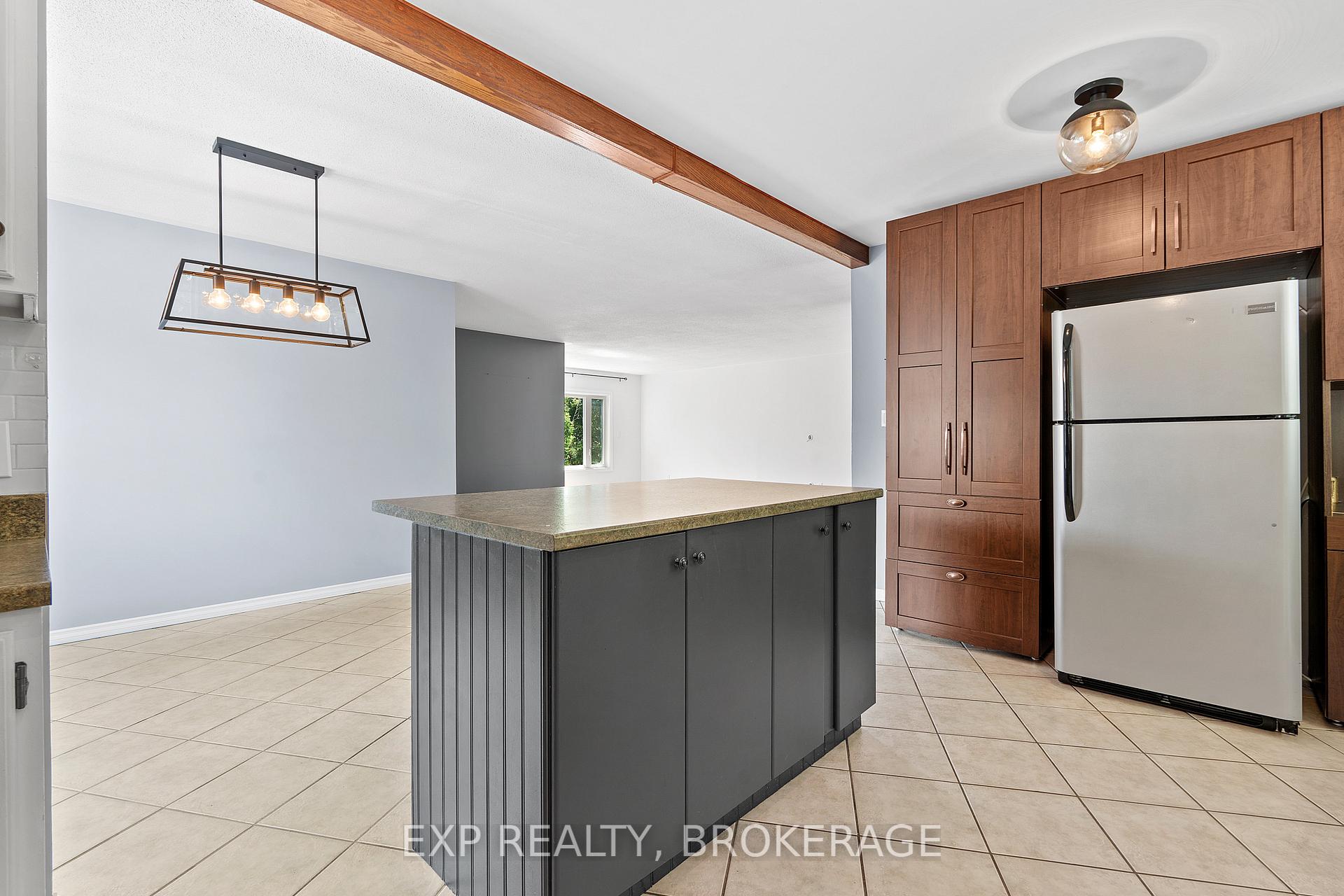 Photo 15 of 926 Cresthill Street, Kingston, North of Taylor-Kidd Blvd — HOMEH