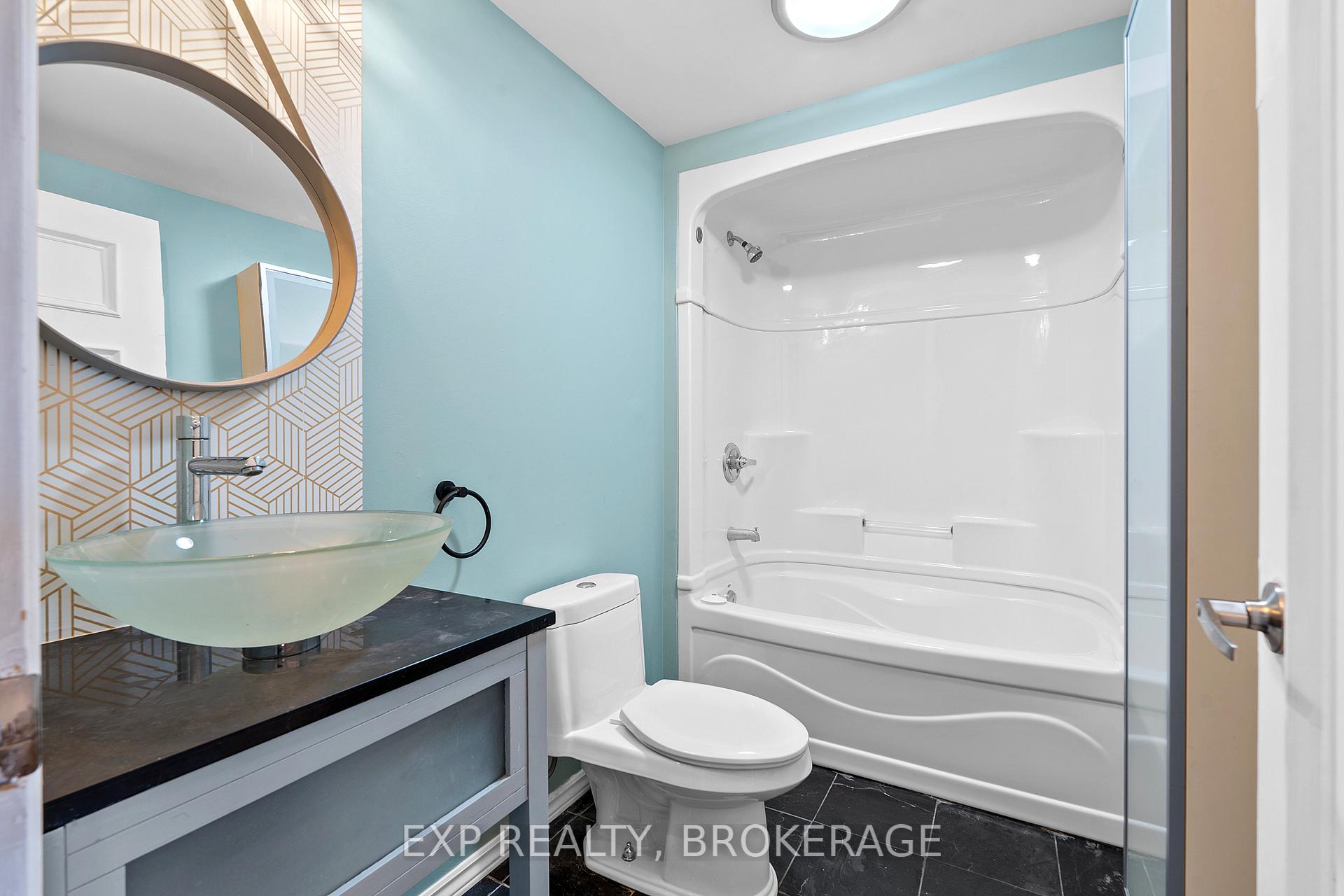 Photo 42 of 926 Cresthill Street, Kingston, North of Taylor-Kidd Blvd — HOMEH