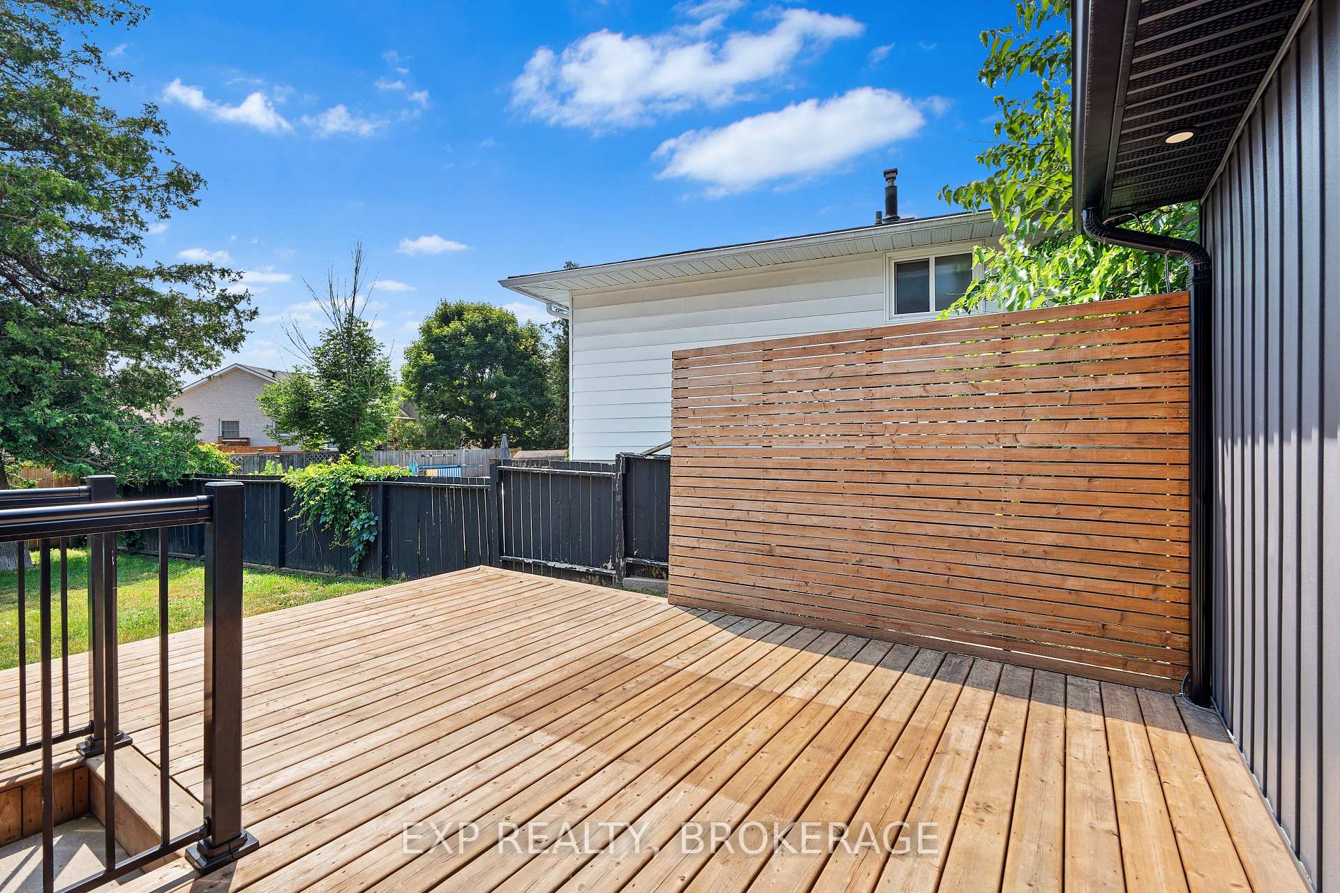 Photo 43 of 926 Cresthill Street, Kingston, North of Taylor-Kidd Blvd — HOMEH