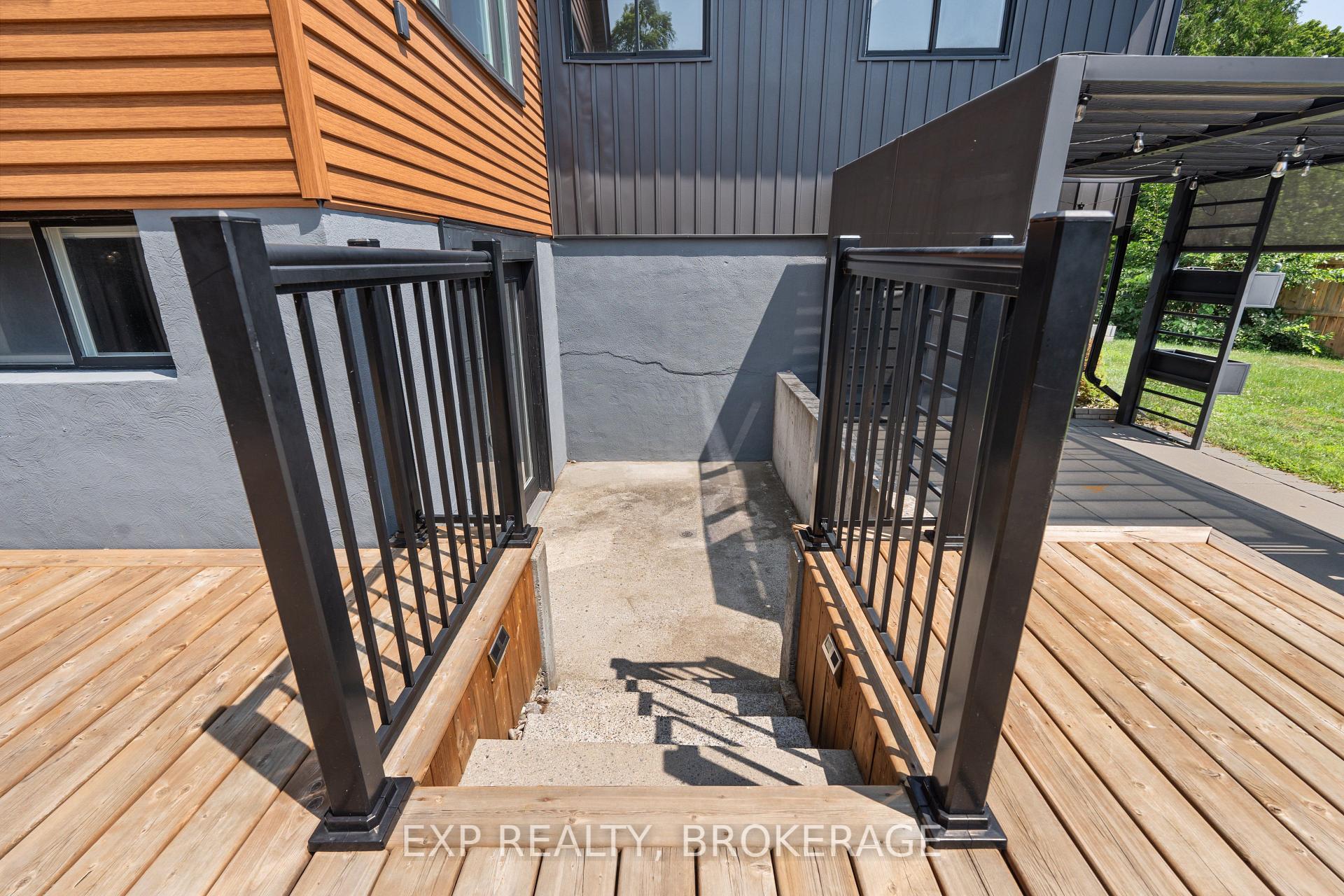 Photo 46 of 926 Cresthill Street, Kingston, North of Taylor-Kidd Blvd — HOMEH