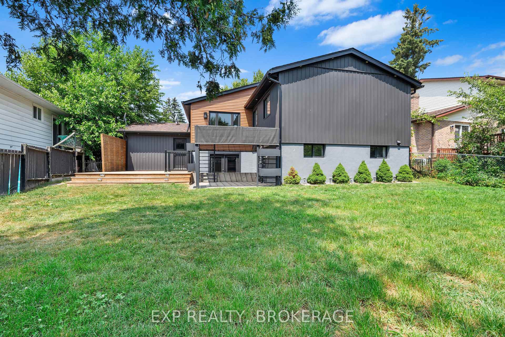 Photo 49 of 926 Cresthill Street, Kingston, North of Taylor-Kidd Blvd — HOMEH