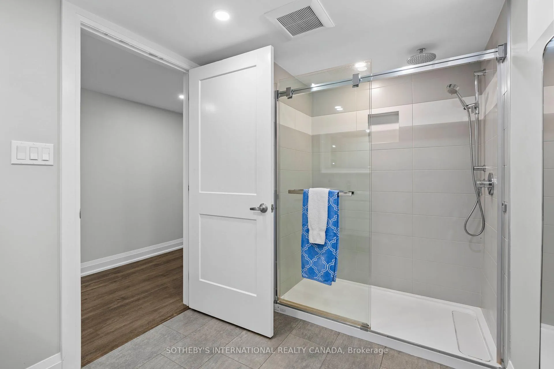 Photo 13 of Unit Lower, 37 Donn Avenue, Hamilton, Stoney Creek — HOMEH