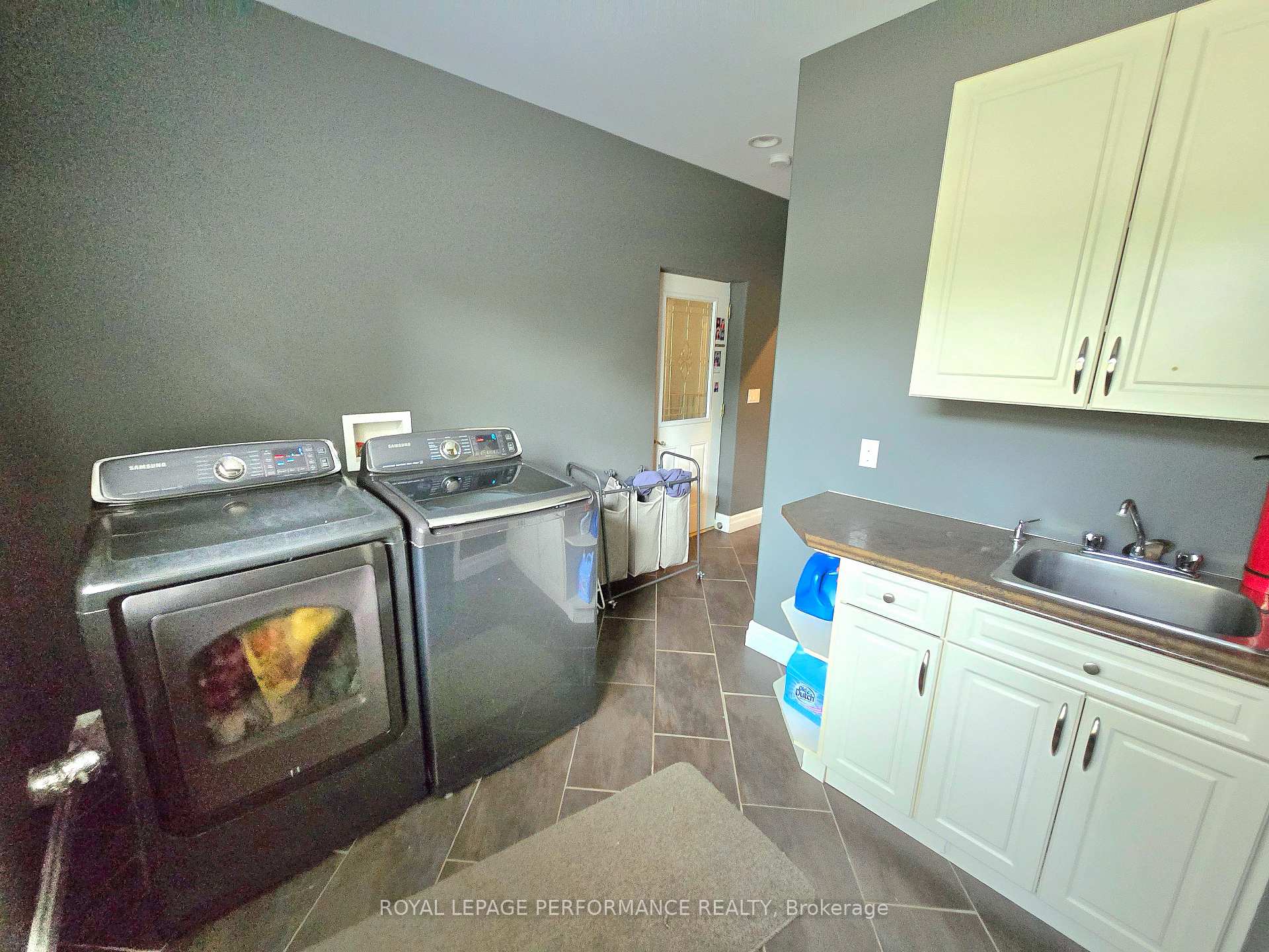 Photo 18 of 78 Eileen Street, Laurentian Valley — HOMEH