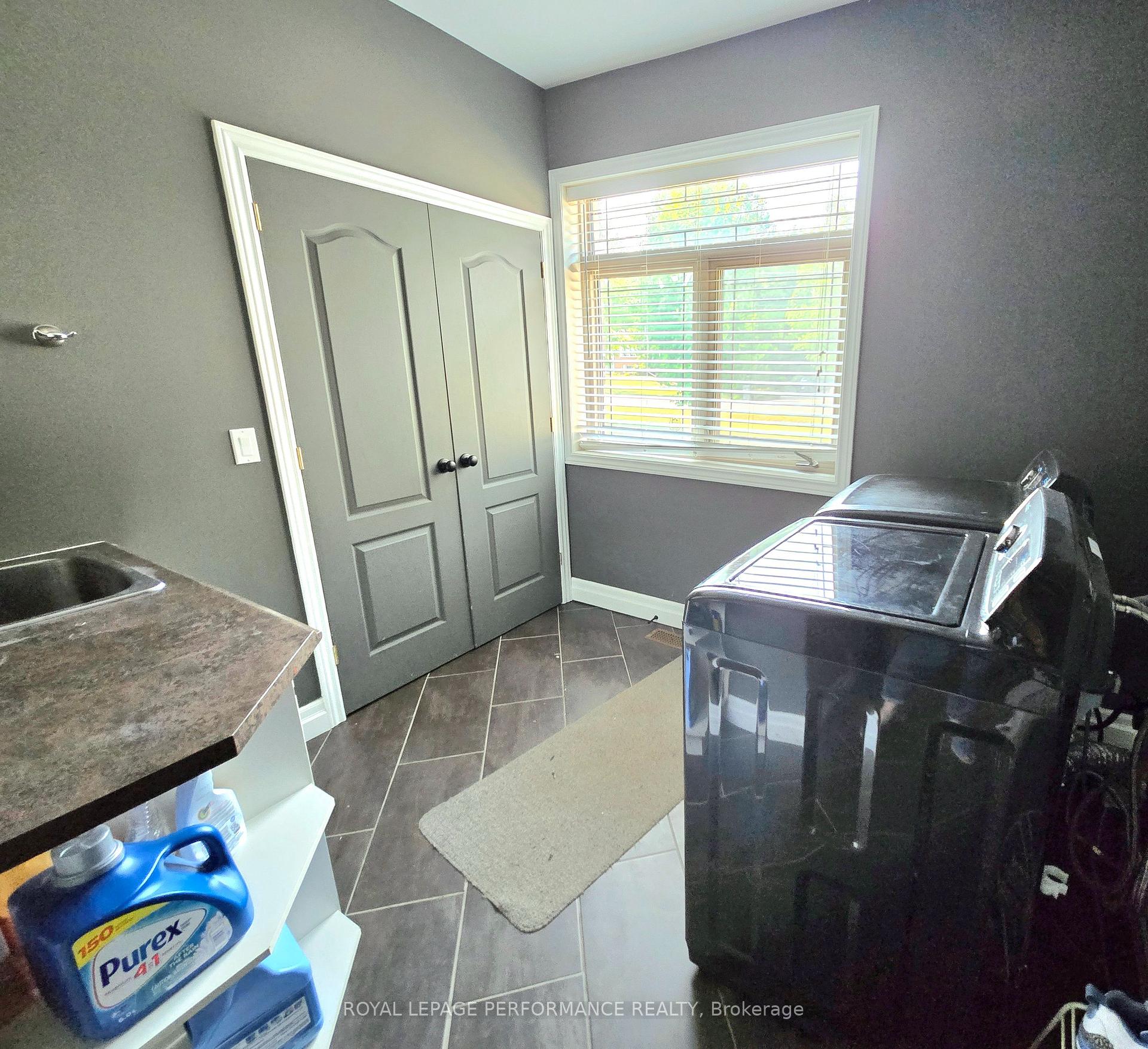 Photo 19 of 78 Eileen Street, Laurentian Valley — HOMEH
