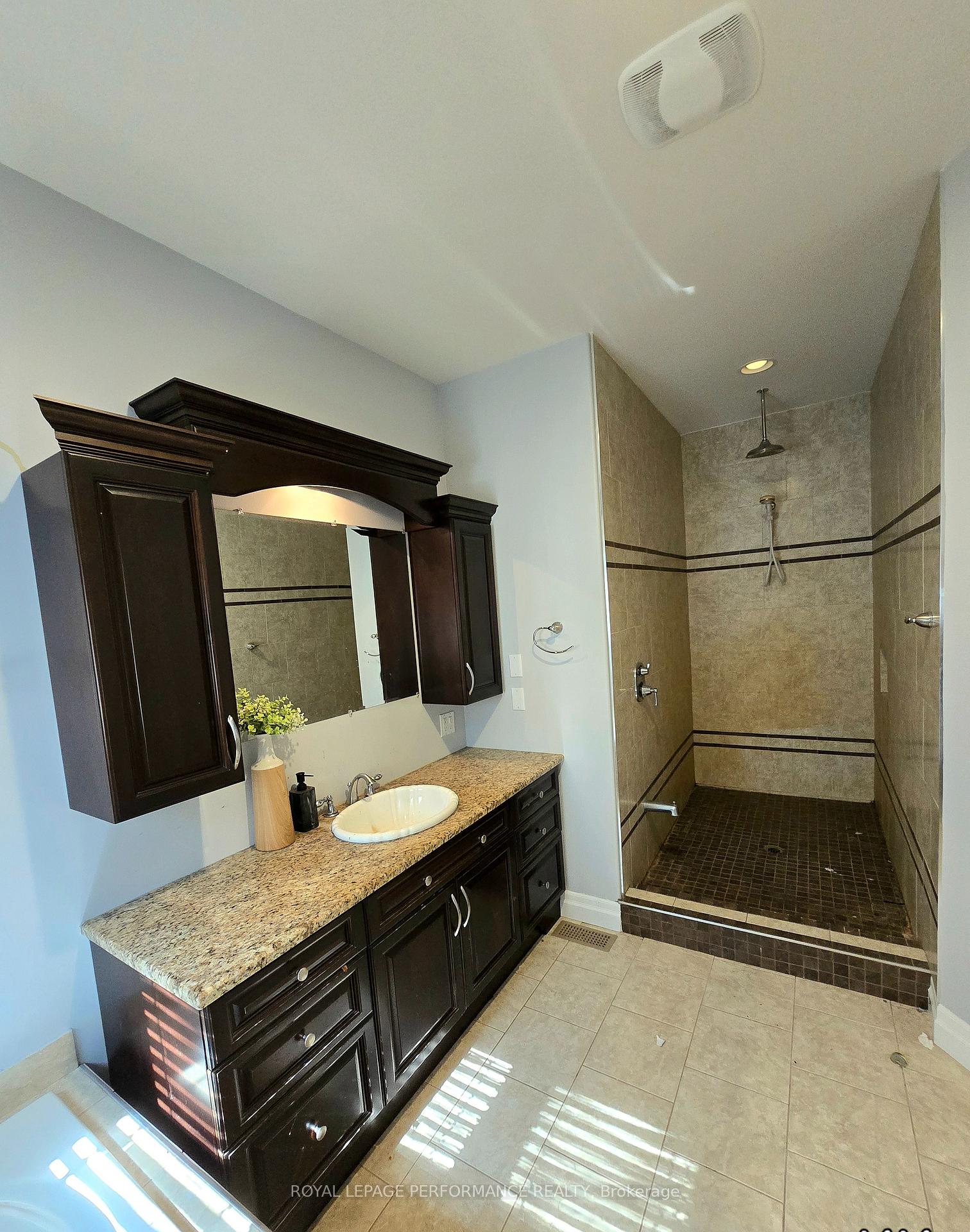 Photo 22 of 78 Eileen Street, Laurentian Valley — HOMEH