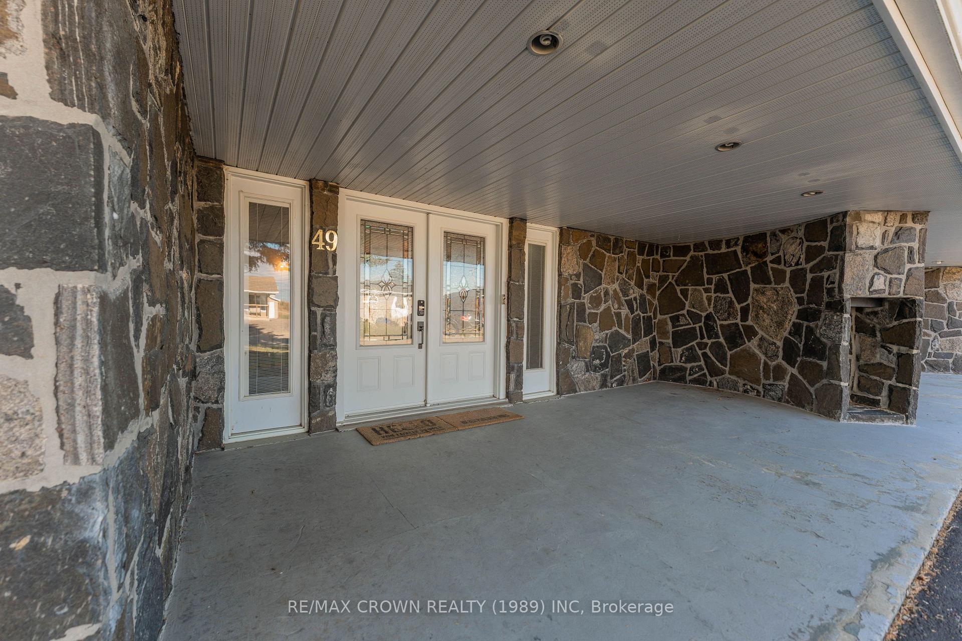 Photo 6 of 49 Hazel Street, Kapuskasing — HOMEH