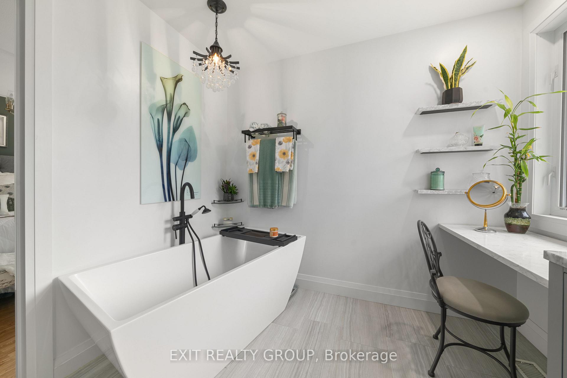 Photo 20 of 39 Woods Road, Madoc — HOMEH