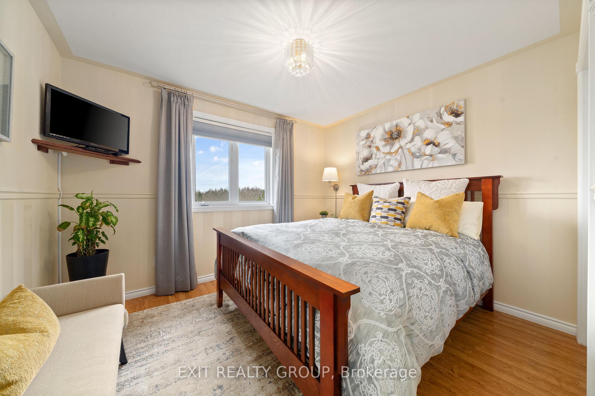 Photo 22 of 39 Woods Road, Madoc — HOMEH