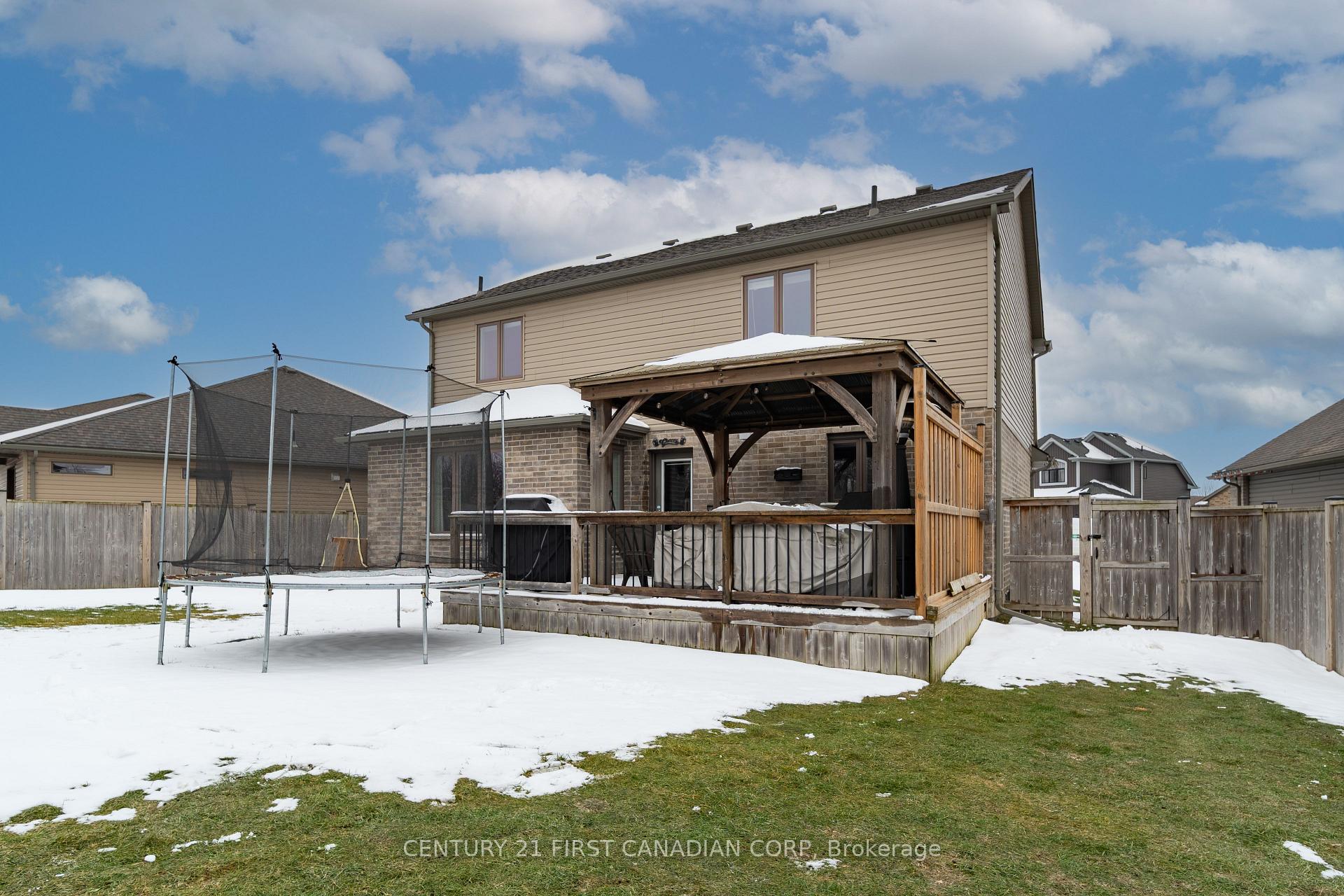 Photo 3 of 209 Campanale Way, Lucan Biddulph, Lucan — HOMEH