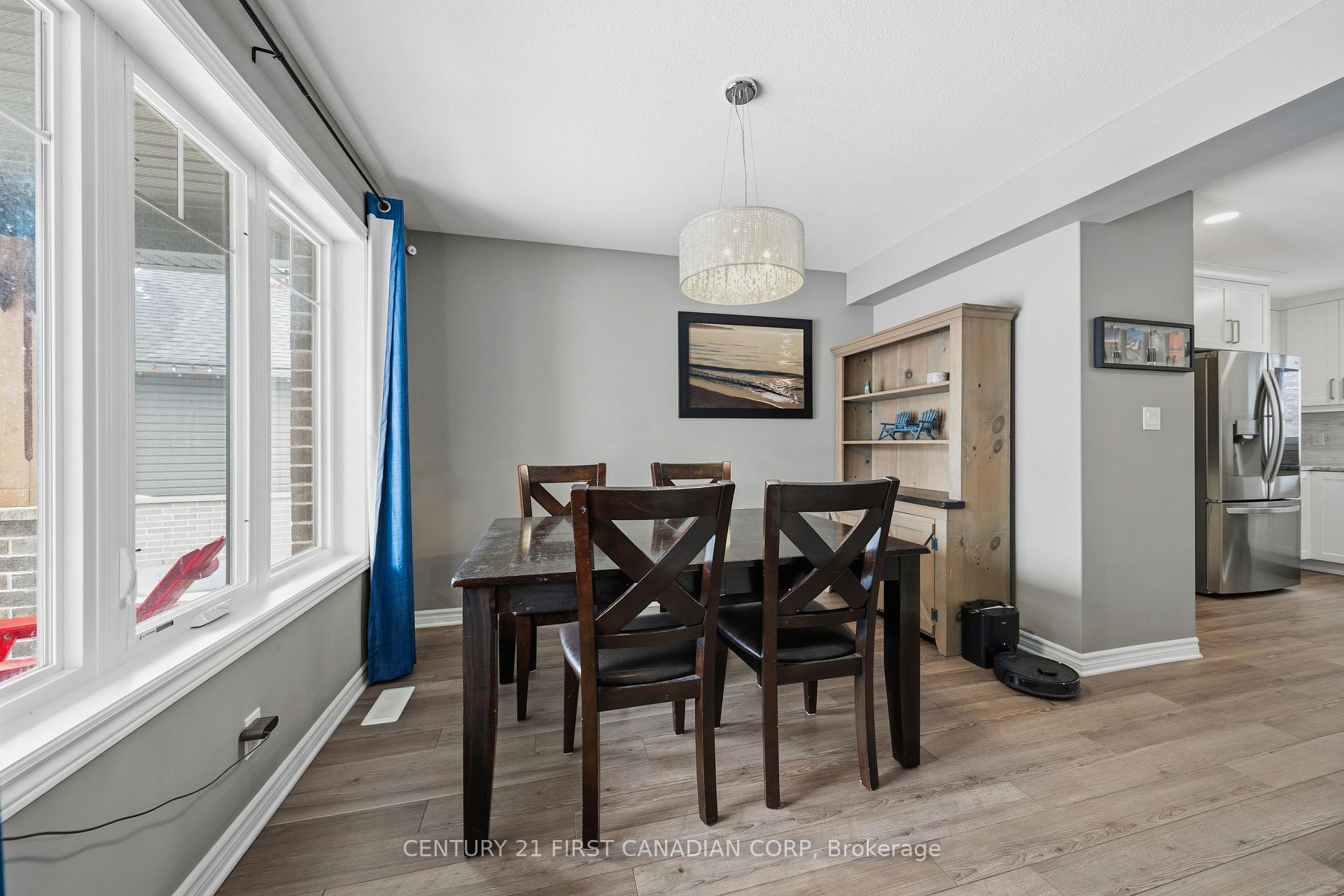 Photo 27 of 209 Campanale Way, Lucan Biddulph, Lucan — HOMEH