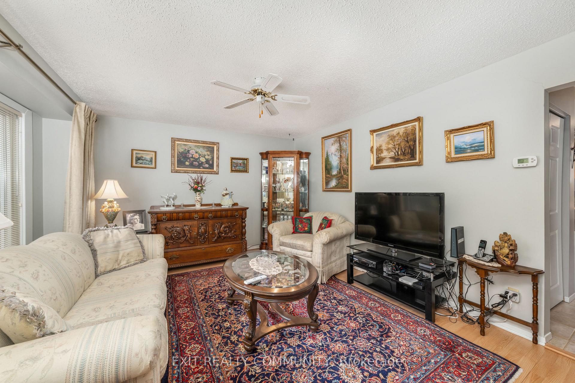 Photo 7 of 651 Roger Street, Sarnia — HOMEH