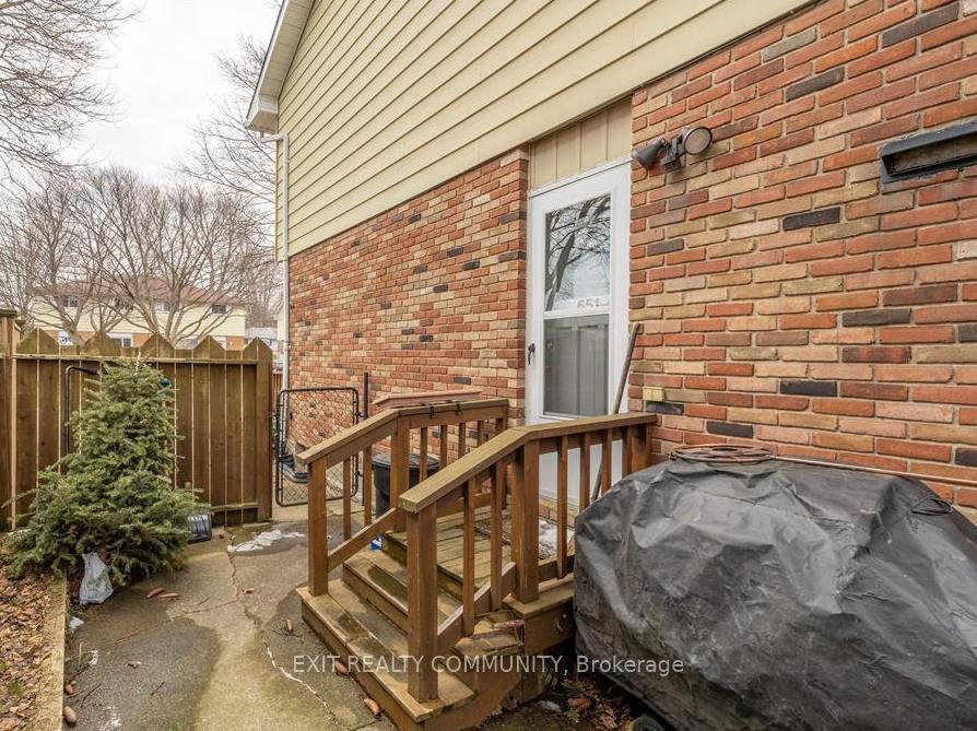 Photo 20 of 651 Roger Street, Sarnia — HOMEH