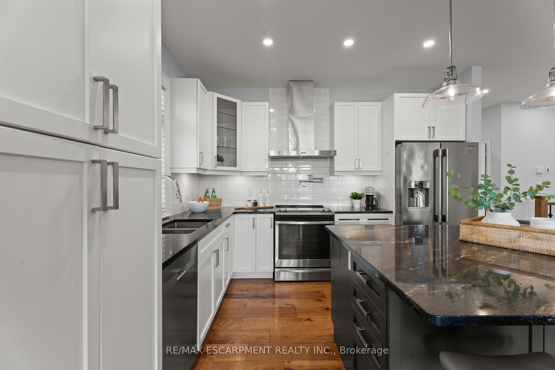 Photo 20 of 212 Viger Drive, Welland, Lincoln/Crowland — HOMEH