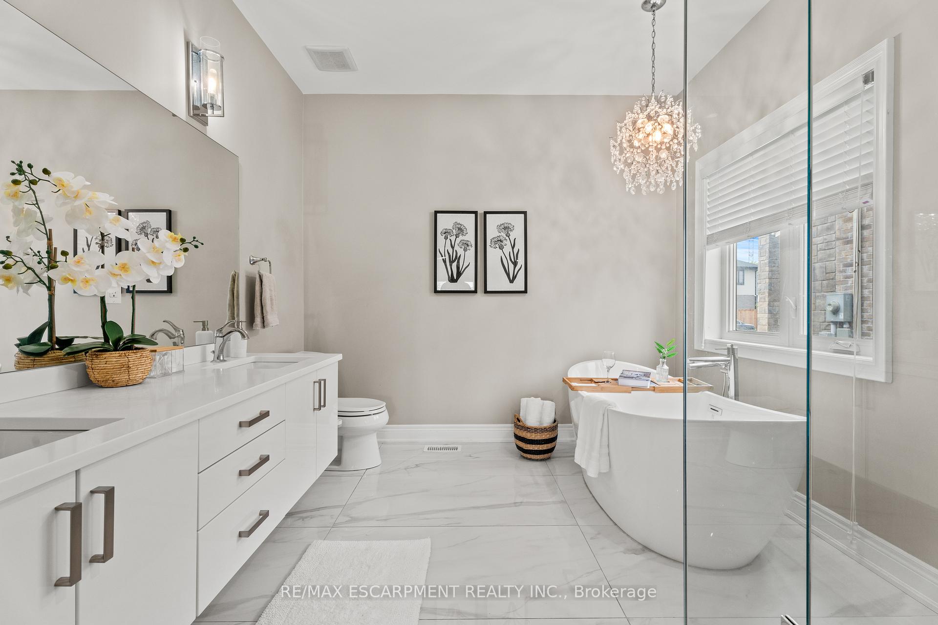 Photo 7 of 212 Viger Drive, Welland, Lincoln/Crowland — HOMEH