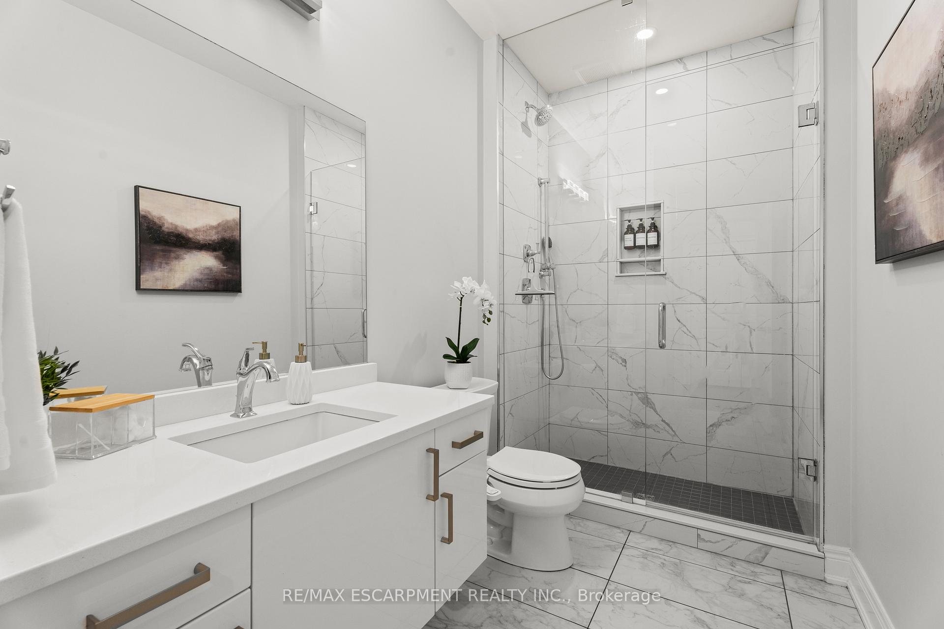 Photo 15 of 212 Viger Drive, Welland, Lincoln/Crowland — HOMEH