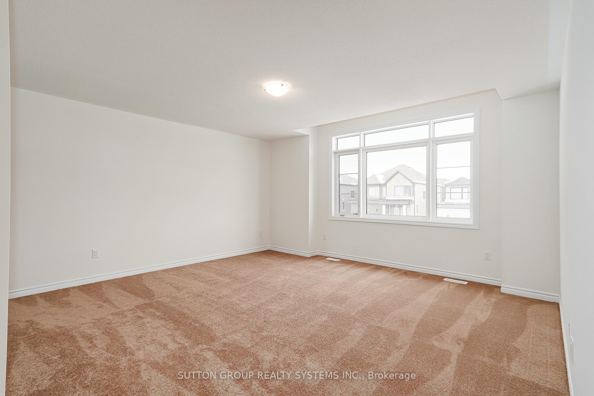 Photo 9 of 31 Nicort Road, Wasaga Beach — HOMEH
