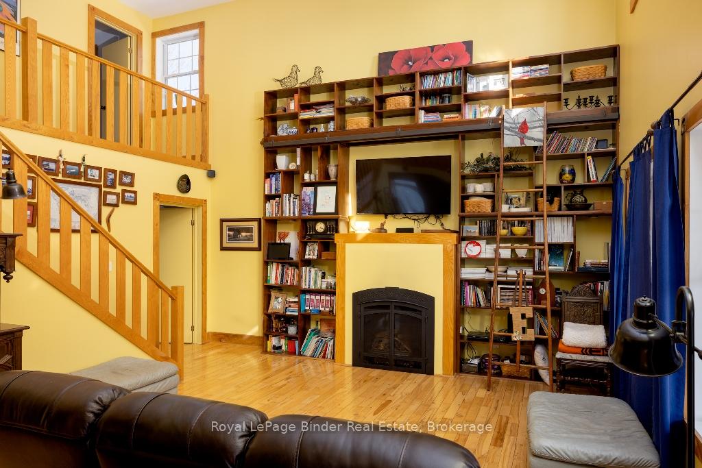 Photo 3 of 453 Elmstead Road, Lakeshore — HOMEH