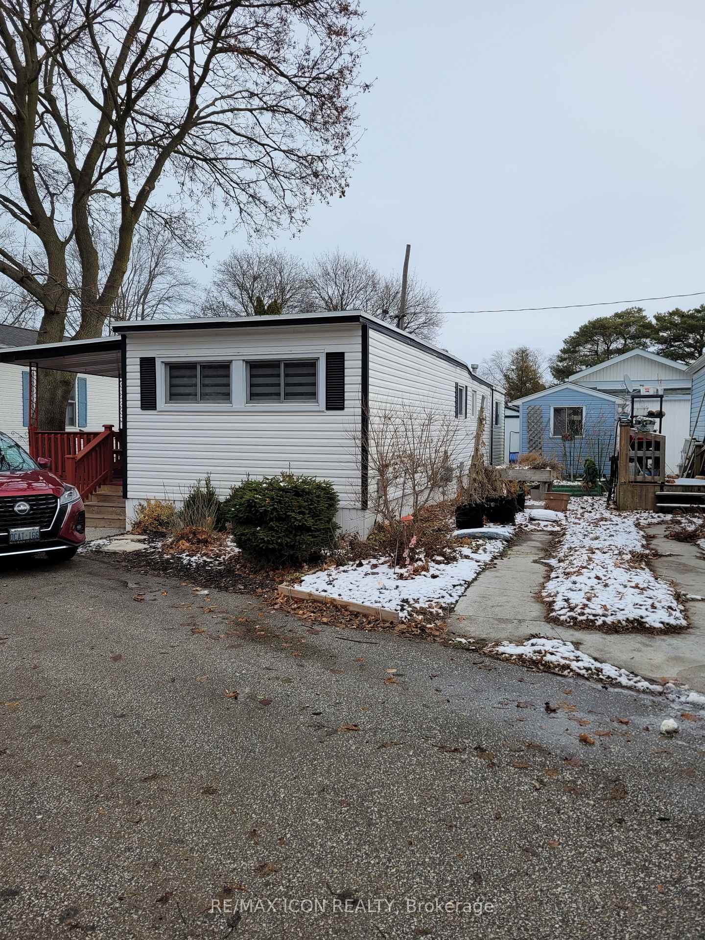 Photo 19 of Unit 13, 1940 London Line, Sarnia — HOMEH