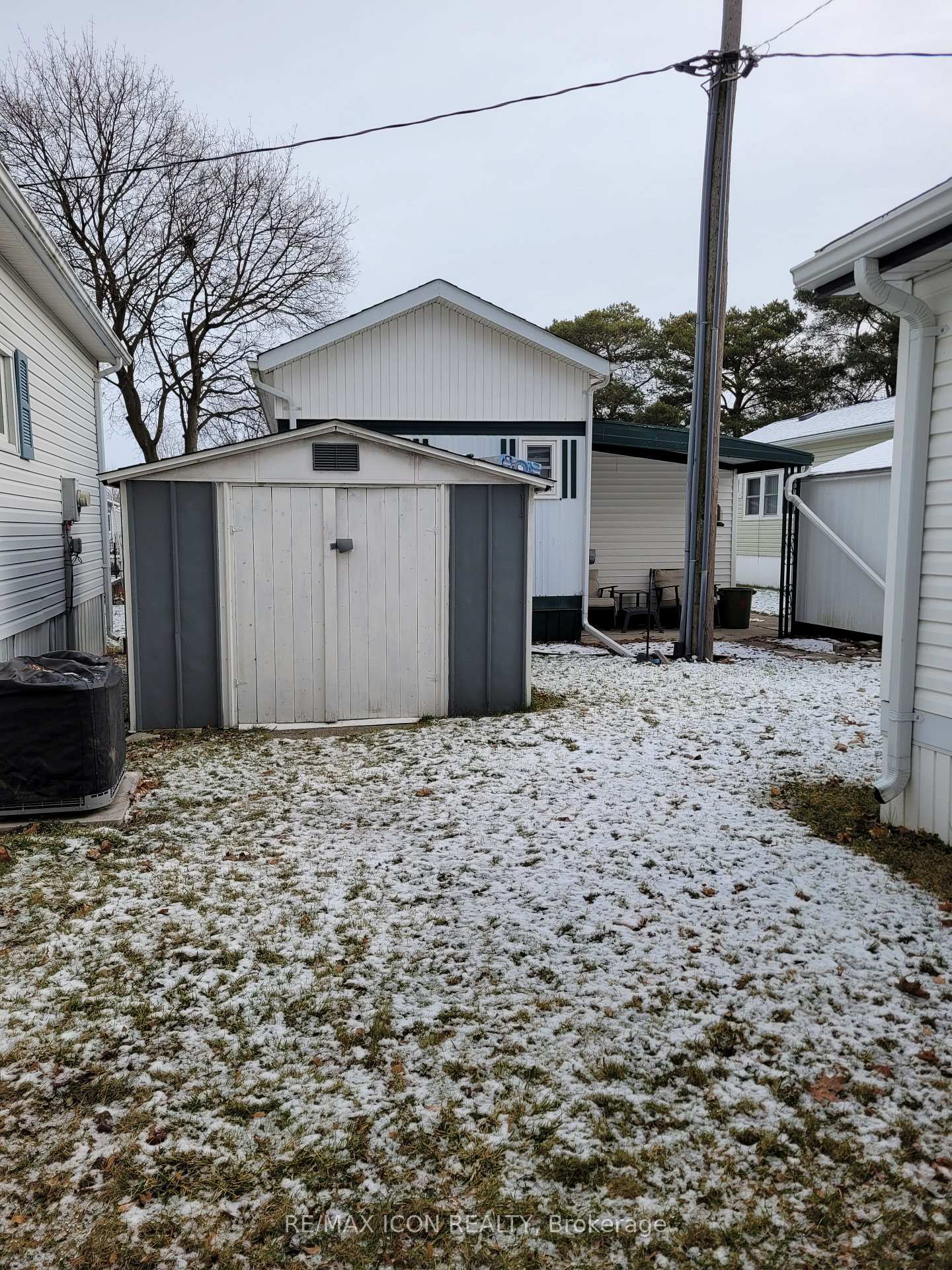 Photo 17 of Unit 13, 1940 London Line, Sarnia — HOMEH