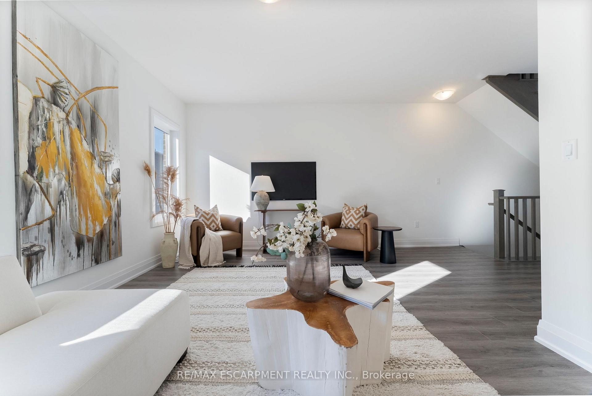 Photo 7 of 14 Clear Valley Lane, Hamilton, Mount Hope — HOMEH