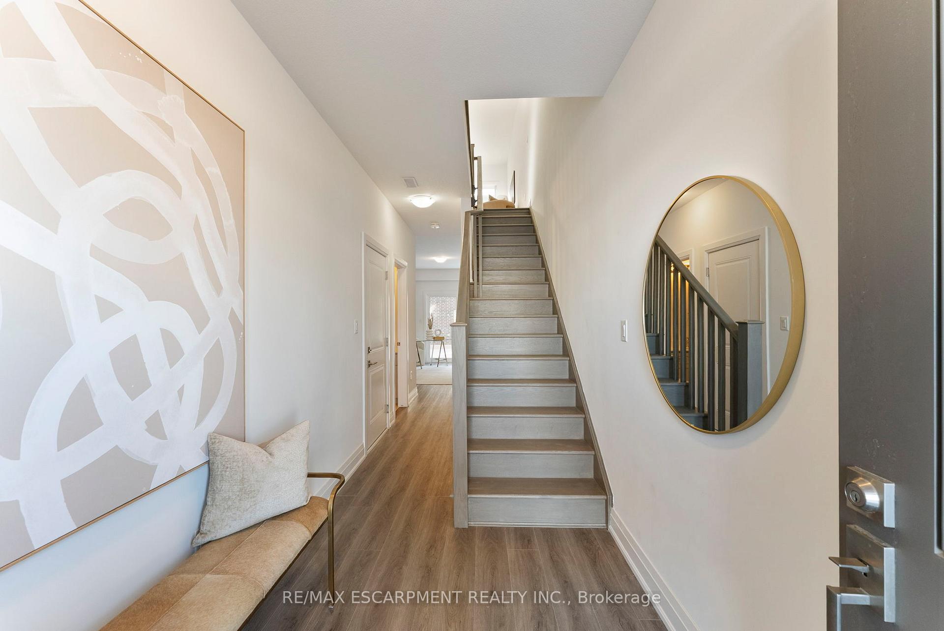 Photo 33 of 14 Clear Valley Lane, Hamilton, Mount Hope — HOMEH